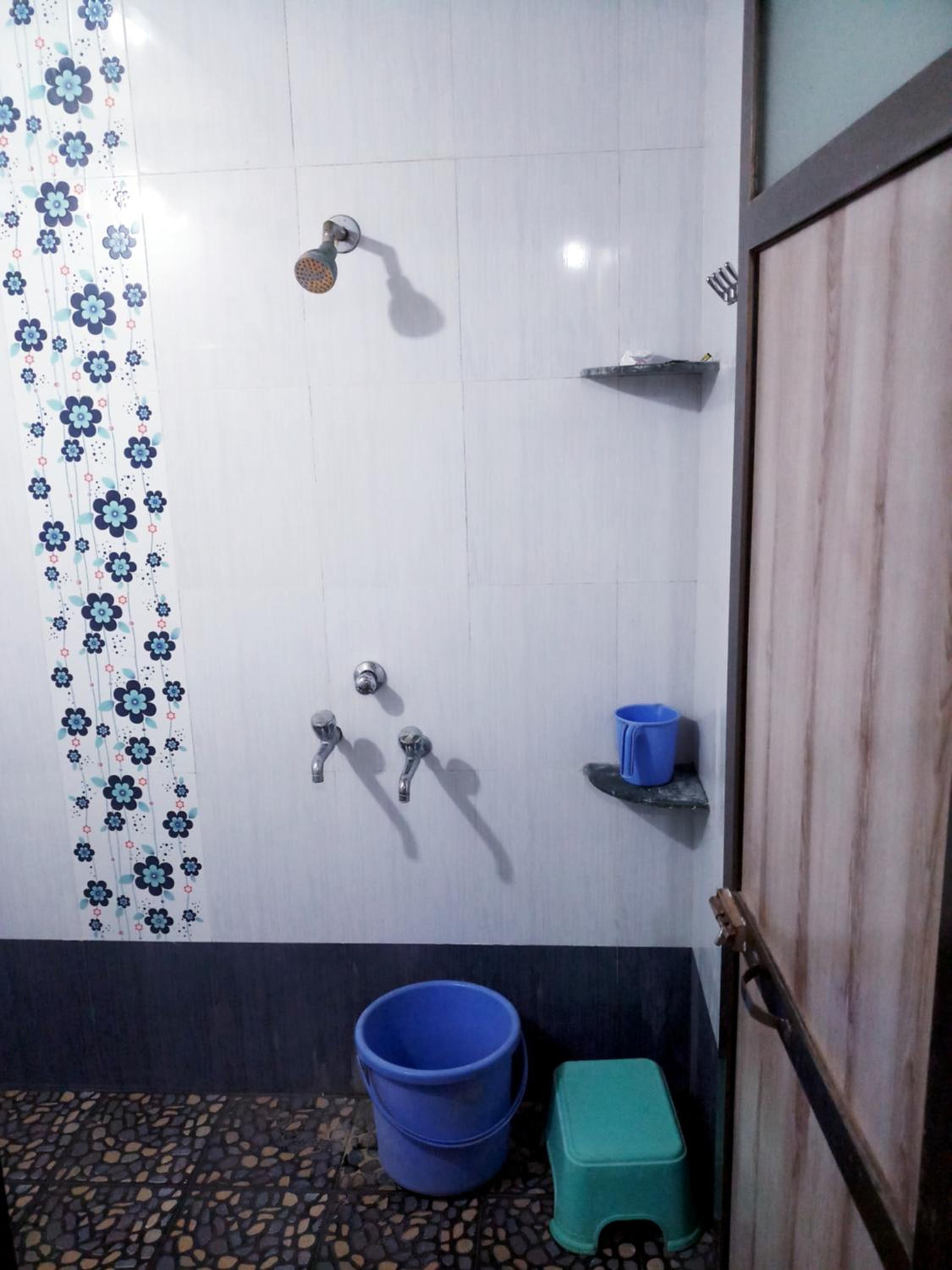 Standard Twin Room with Garden View photo 3
