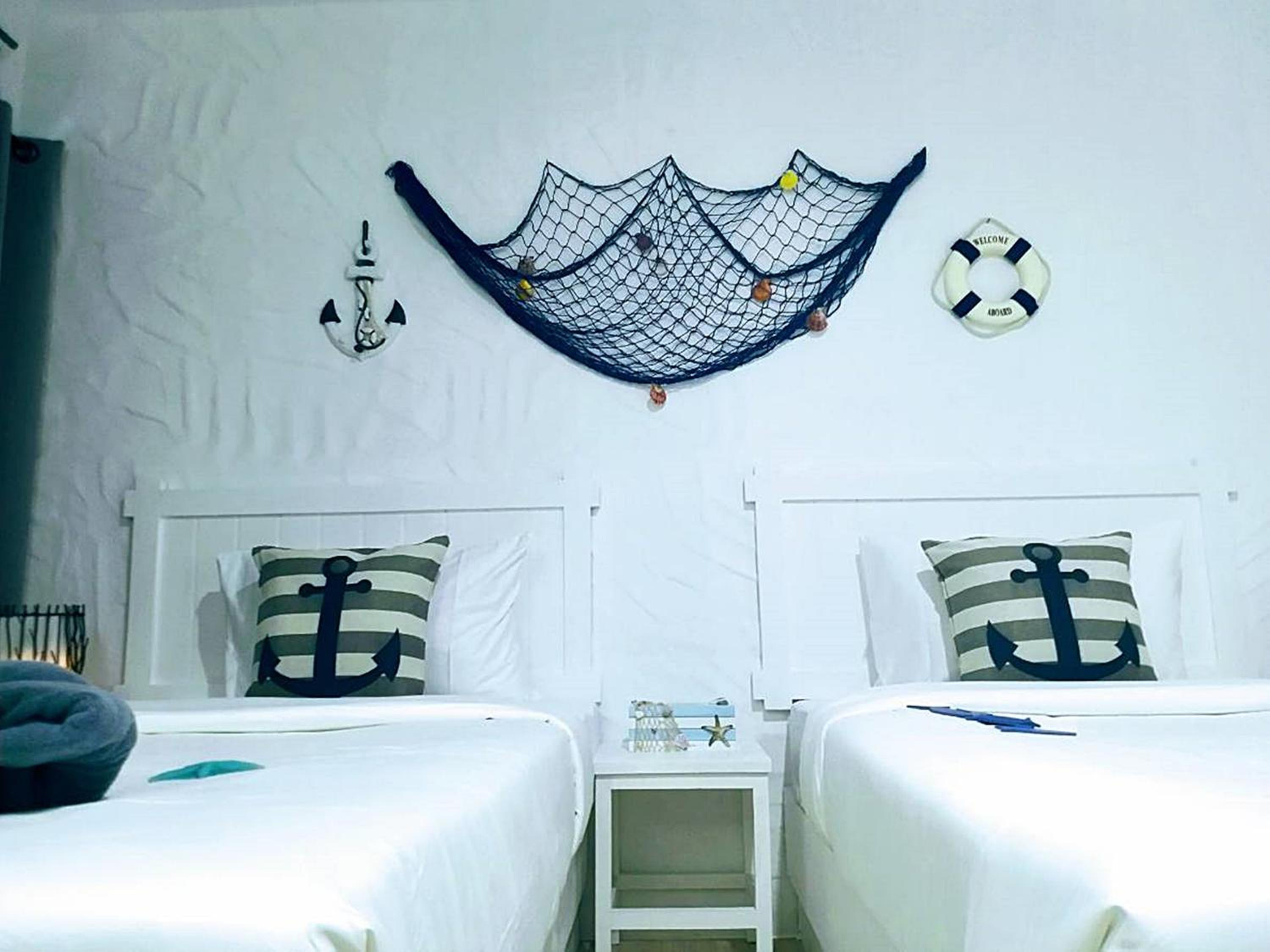 Standard Twin Room - Photo 2