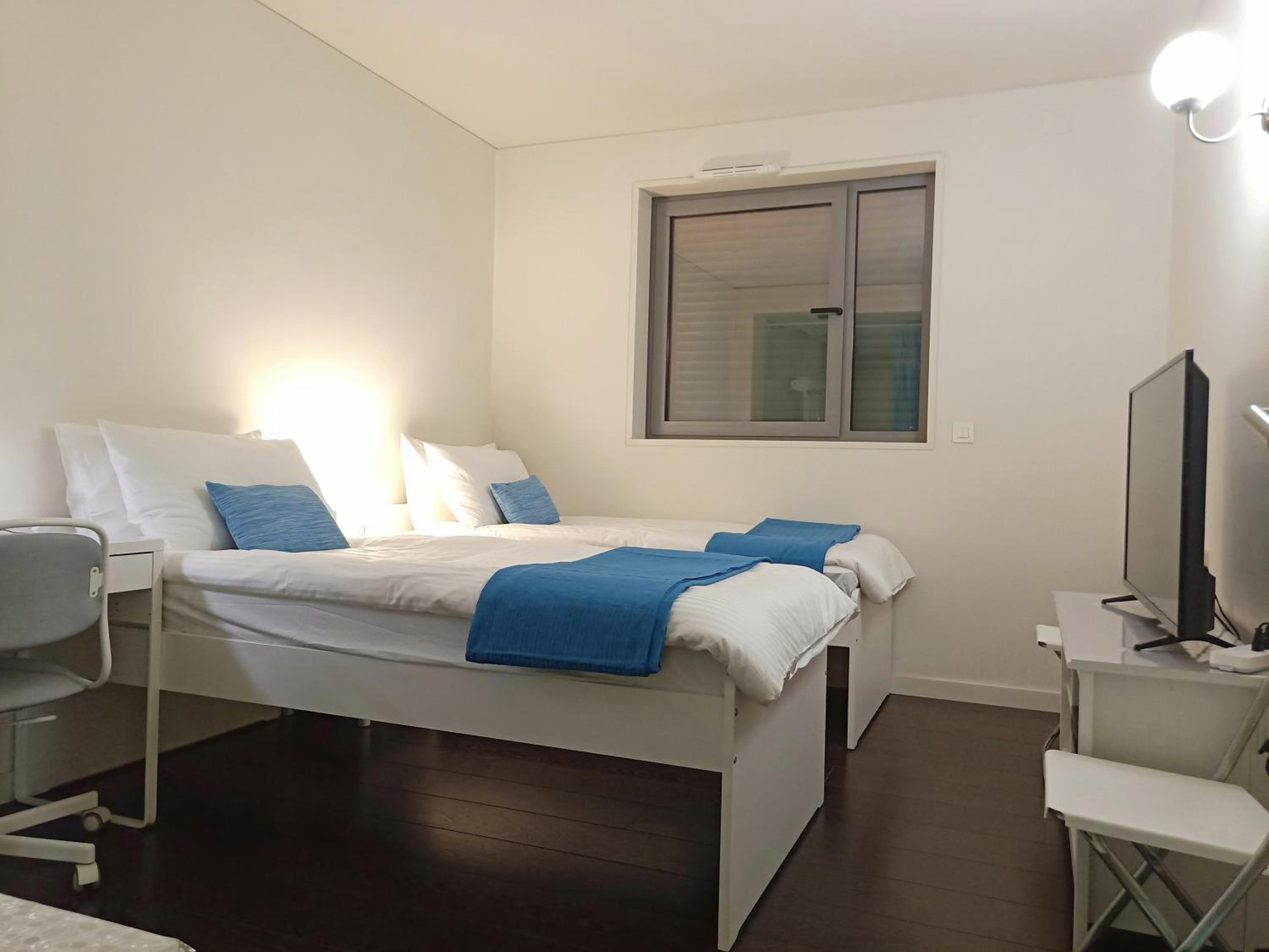 Apartment photo 2