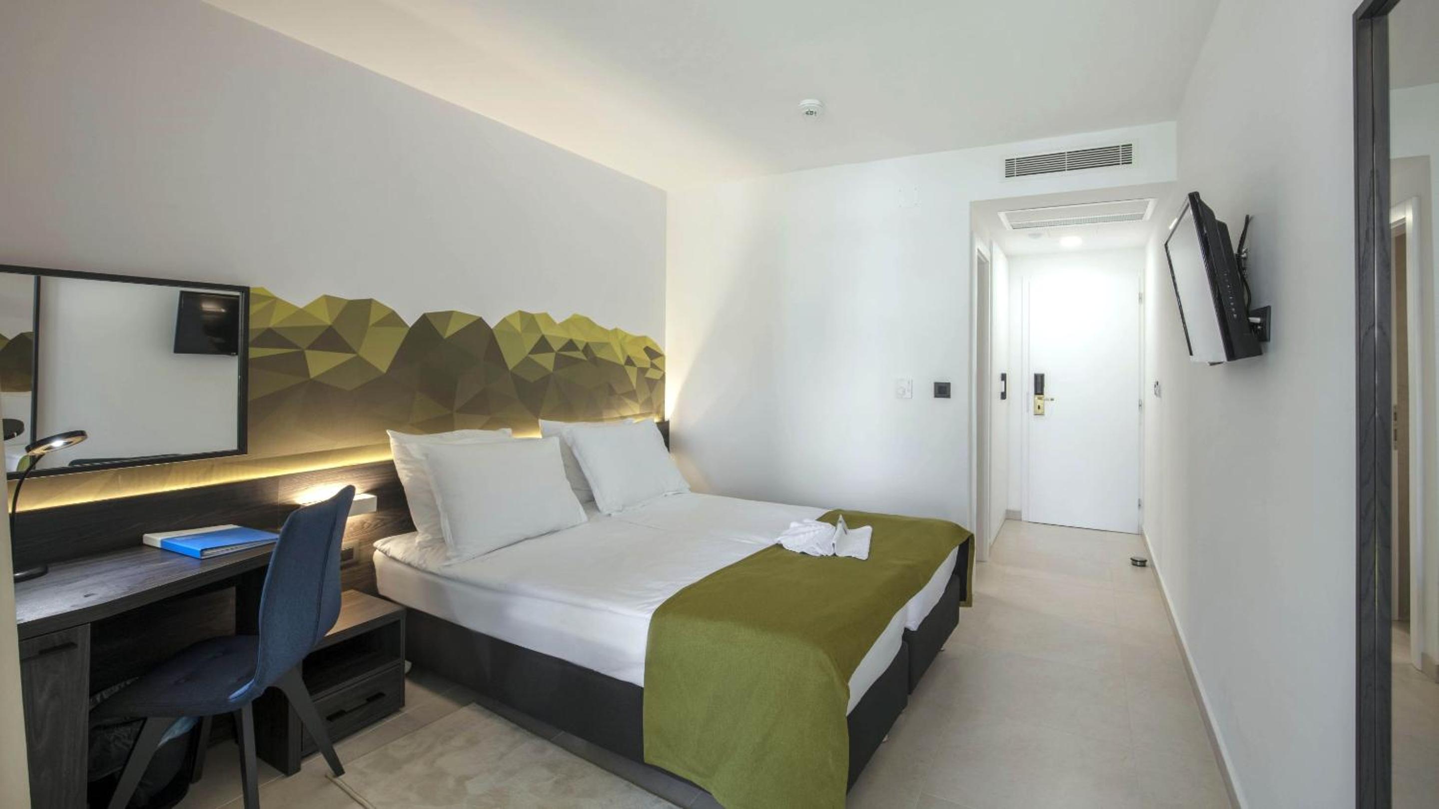 Standard Double Room with Balcony - Photo 1
