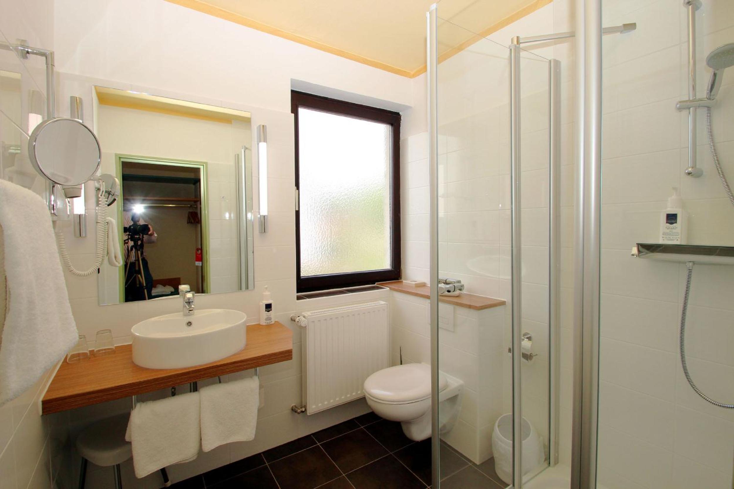 Standard Double Room - Photo 2