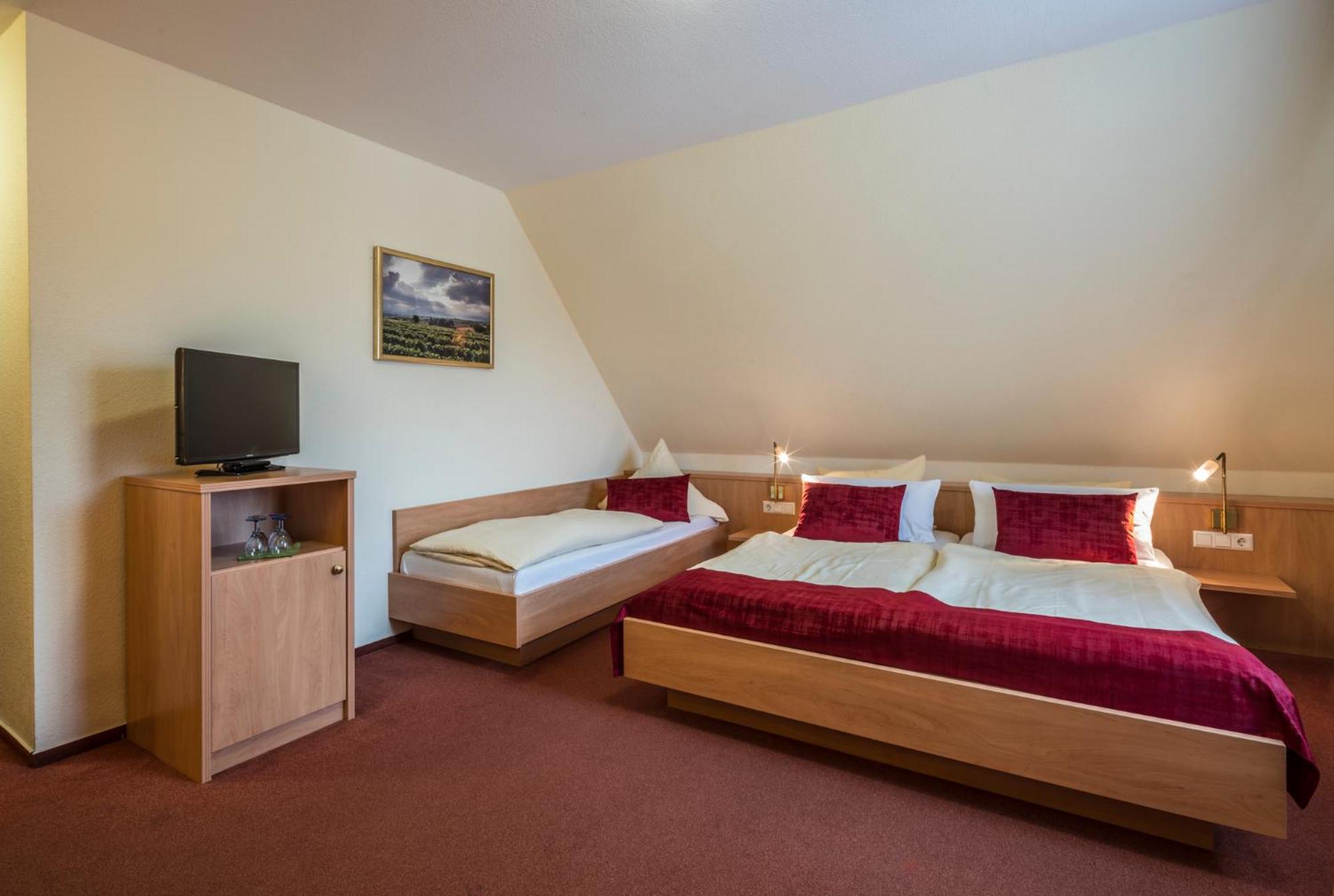 Triple Room - Photo 3