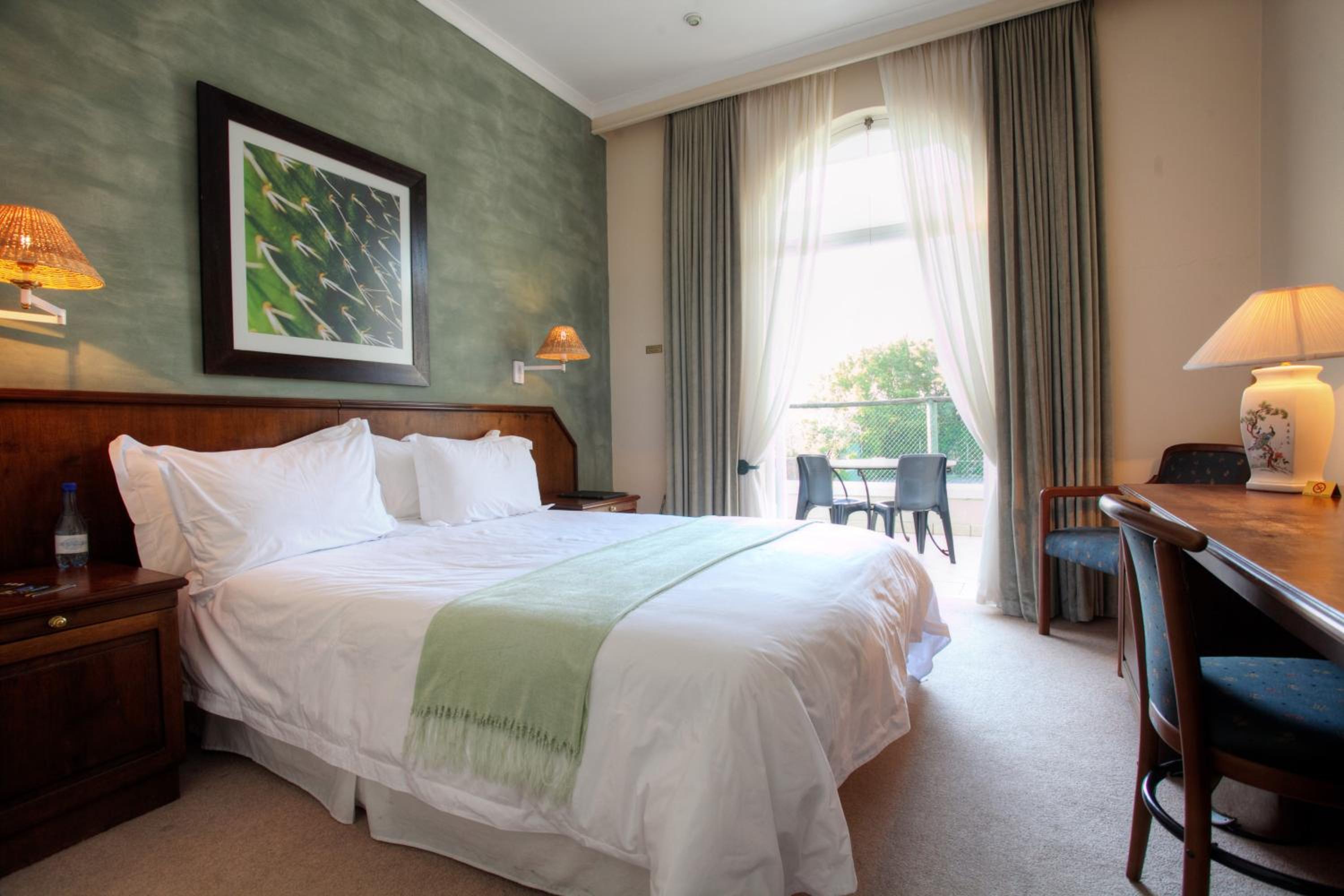 Deluxe Queen Room photo 1
