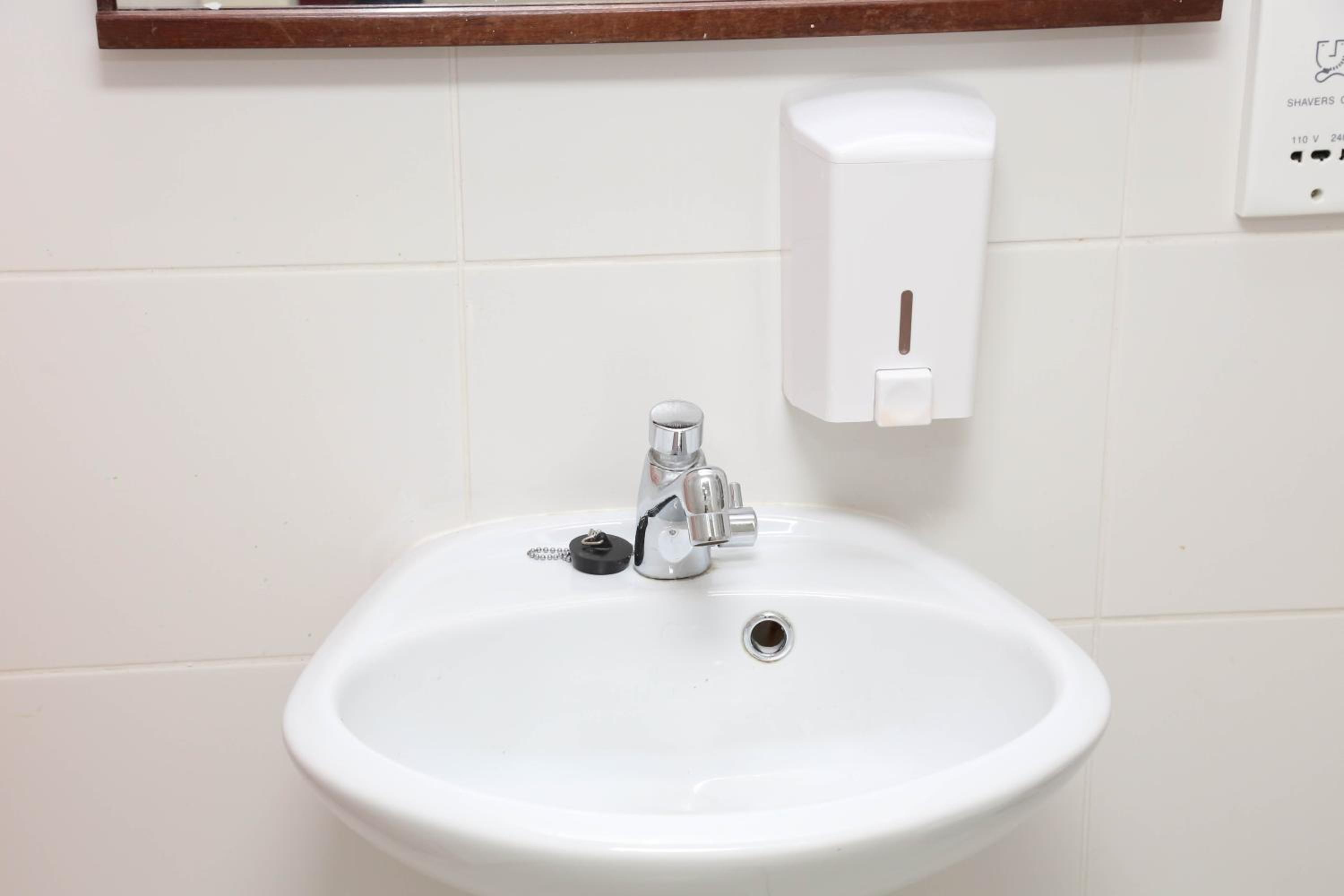 Triple Room with Private External Bathroom photo 2