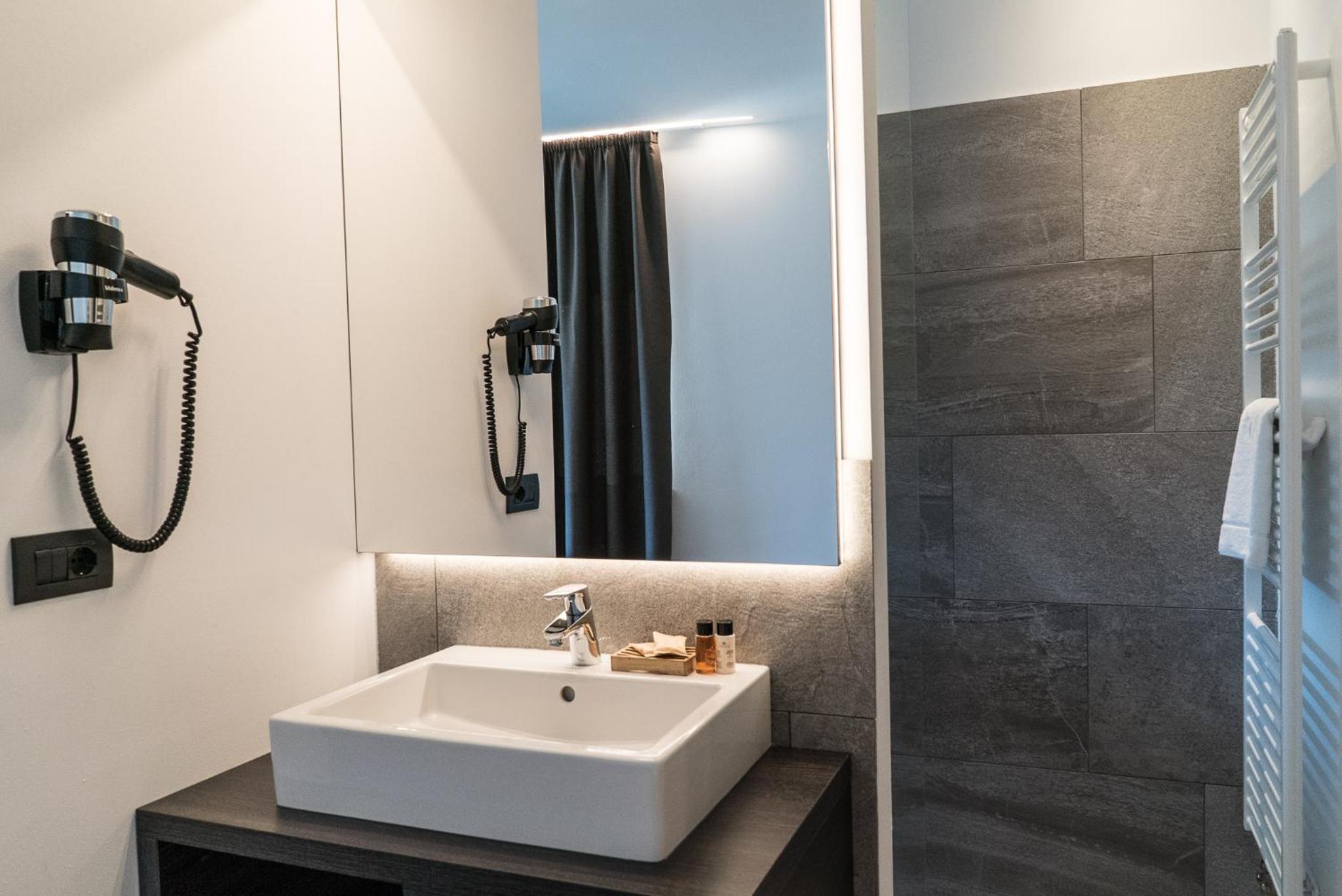 Deluxe Double or Twin Room with Garden View - Photo 5