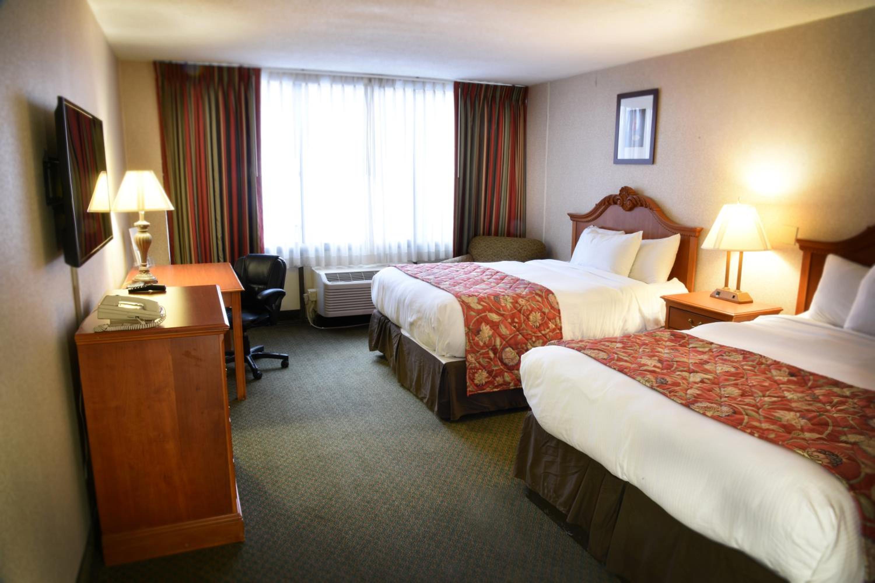 Double Room with Two Double Beds - Non-Smoking photo 3