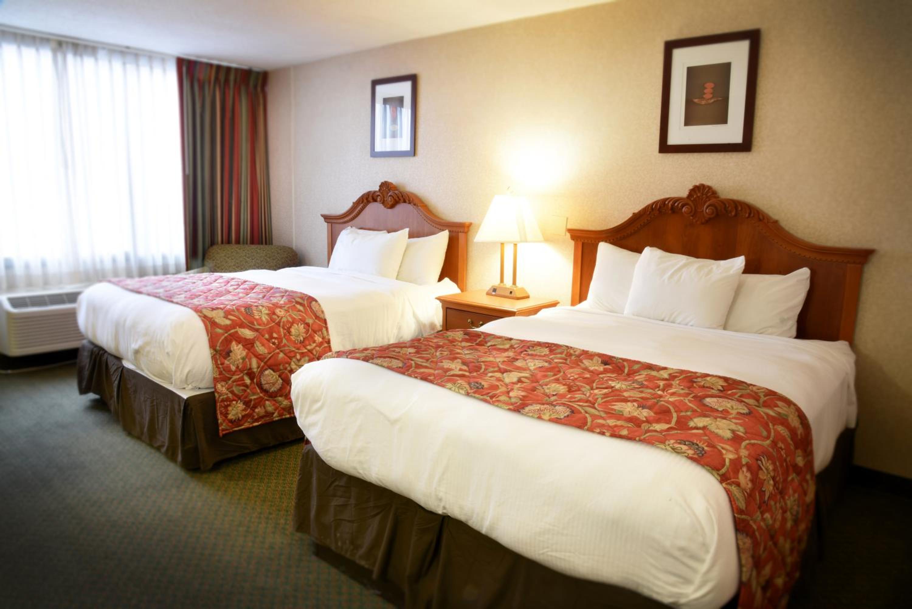 Double Room with Two Double Beds - Non-Smoking photo 1