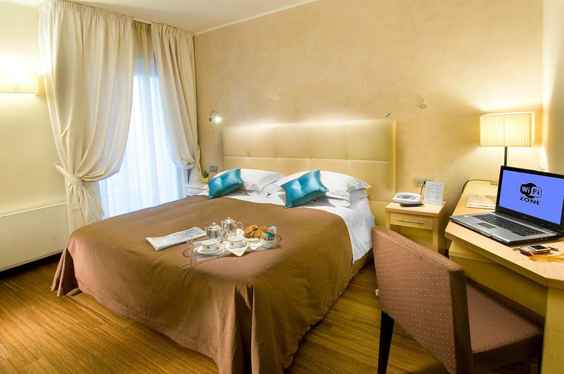 Superior Double or Twin Room with Sea View - Photo 4