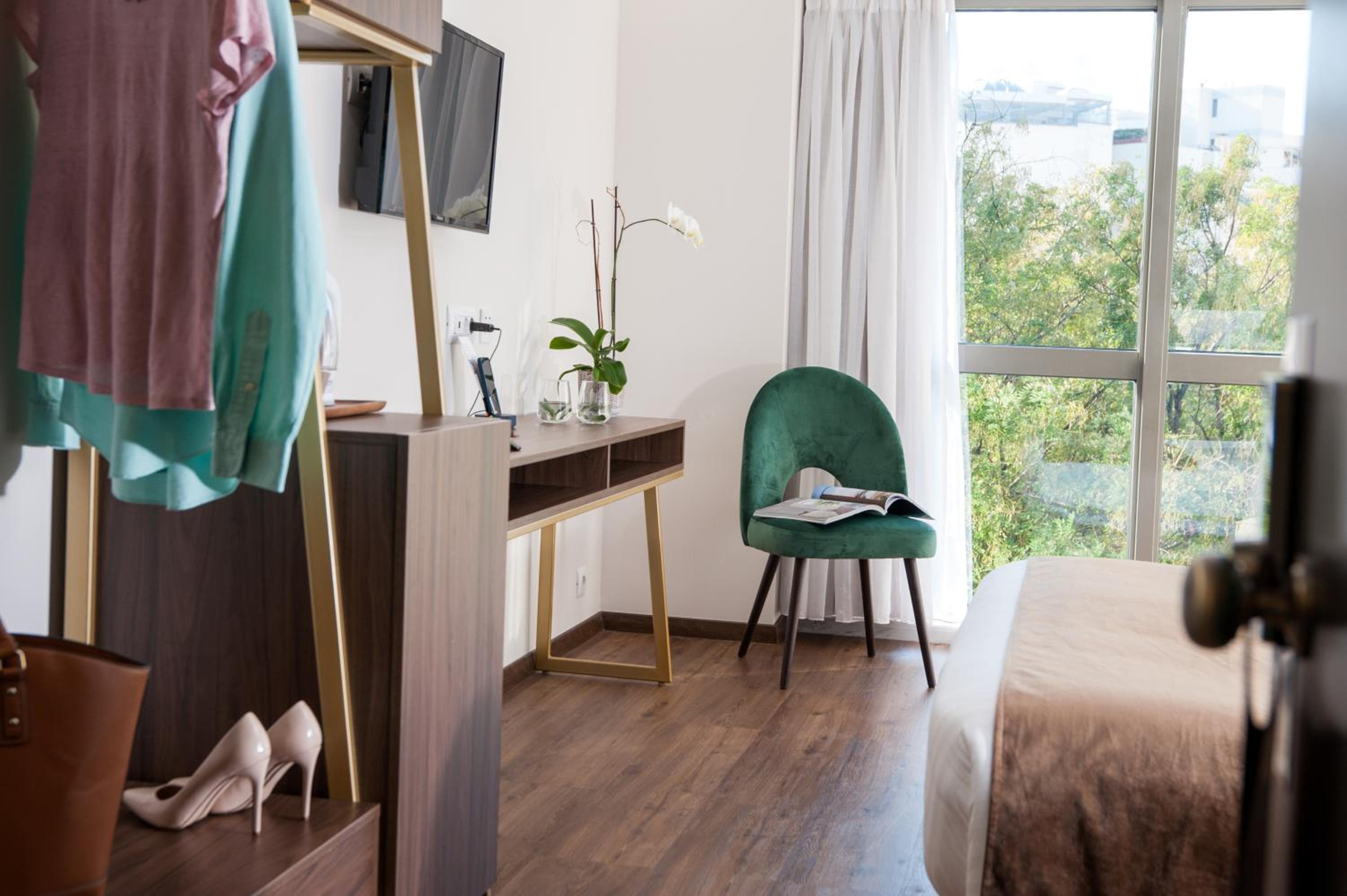 Superior Room with City View photo 3