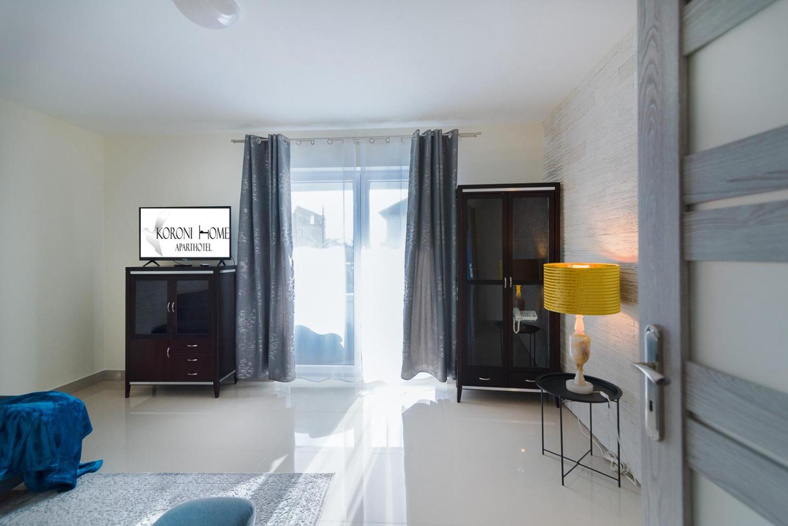 Apartment photo 3