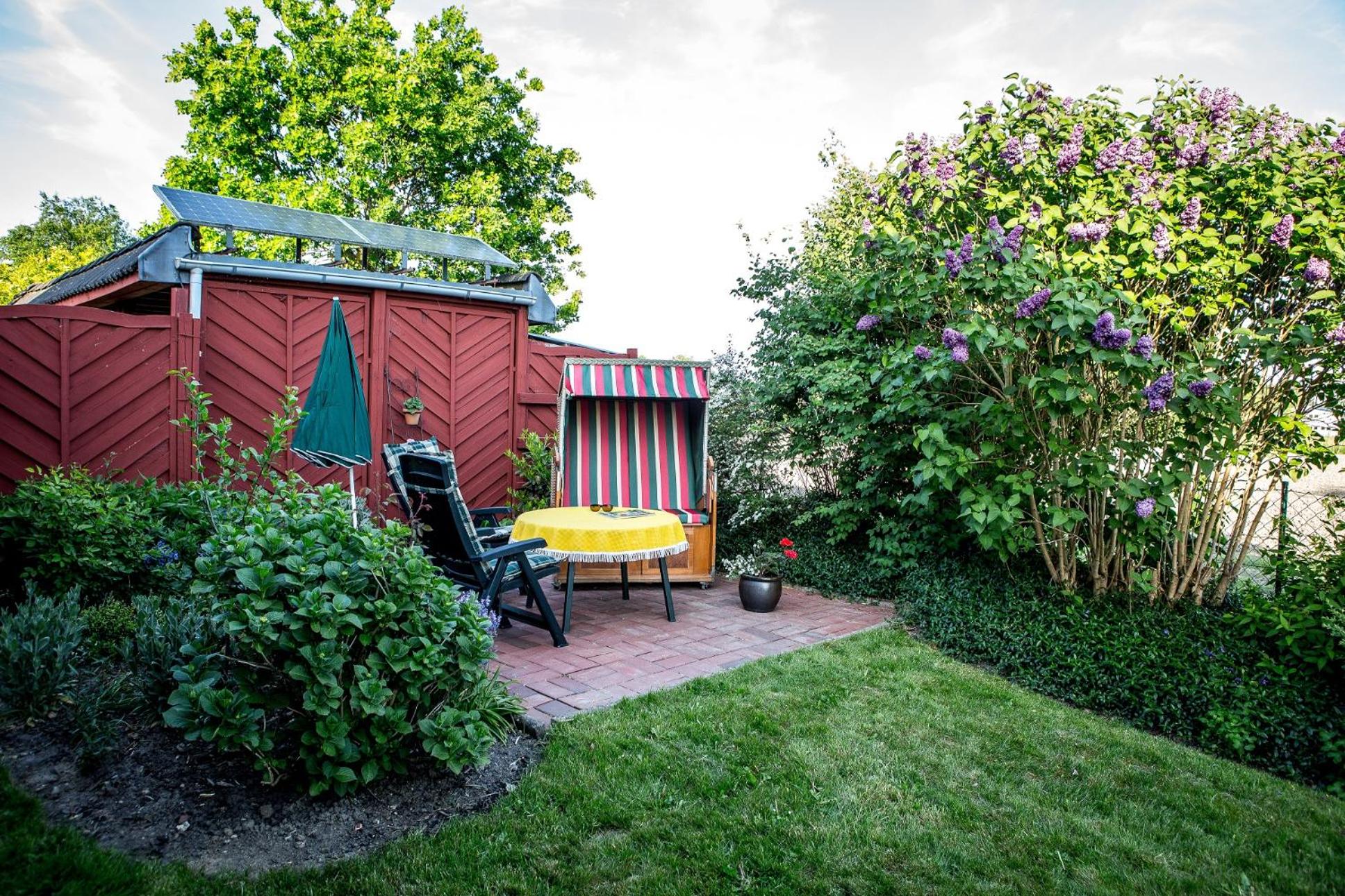 Apartment with Garden View - Photo 21