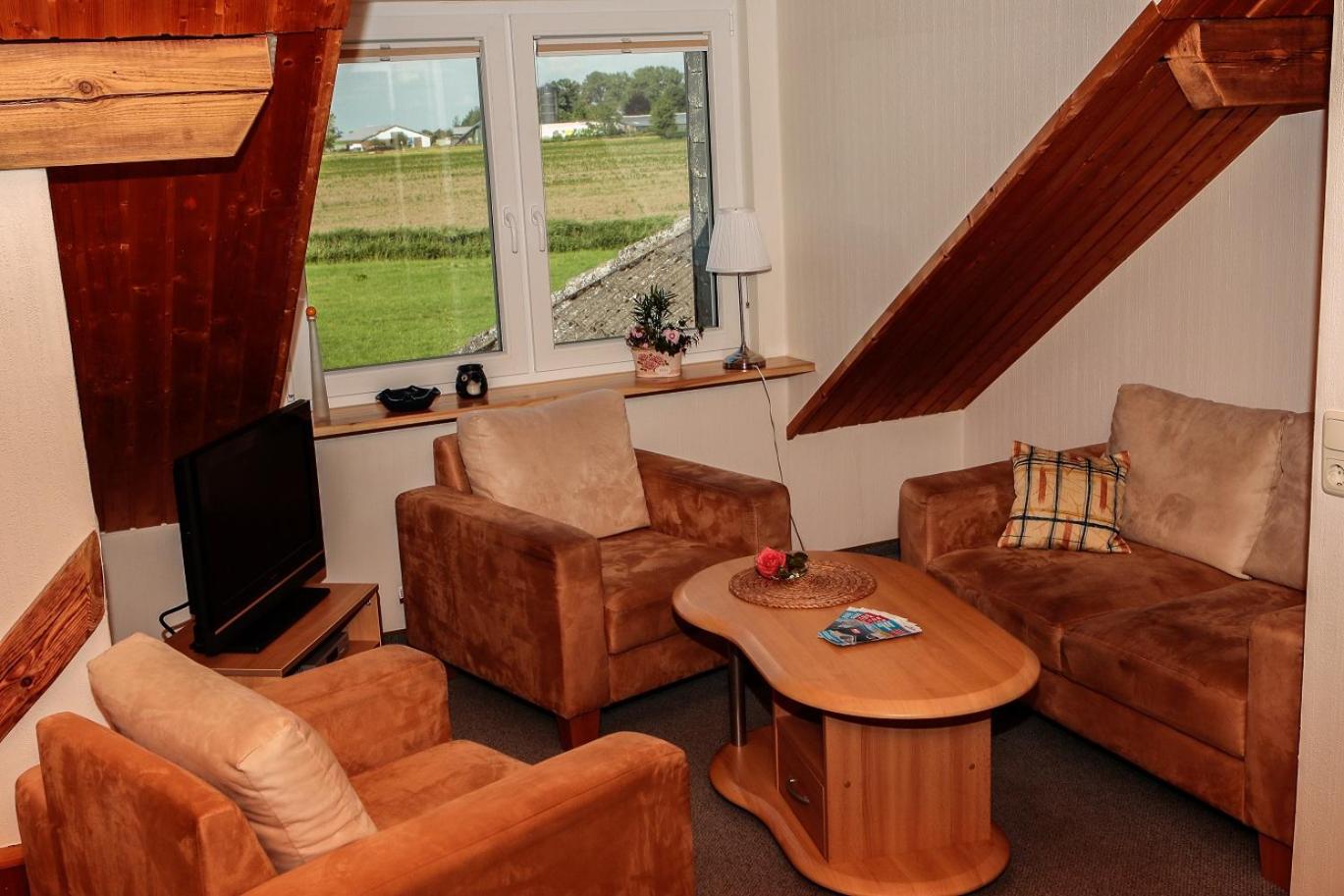 Apartment with Garden View - Photo 7