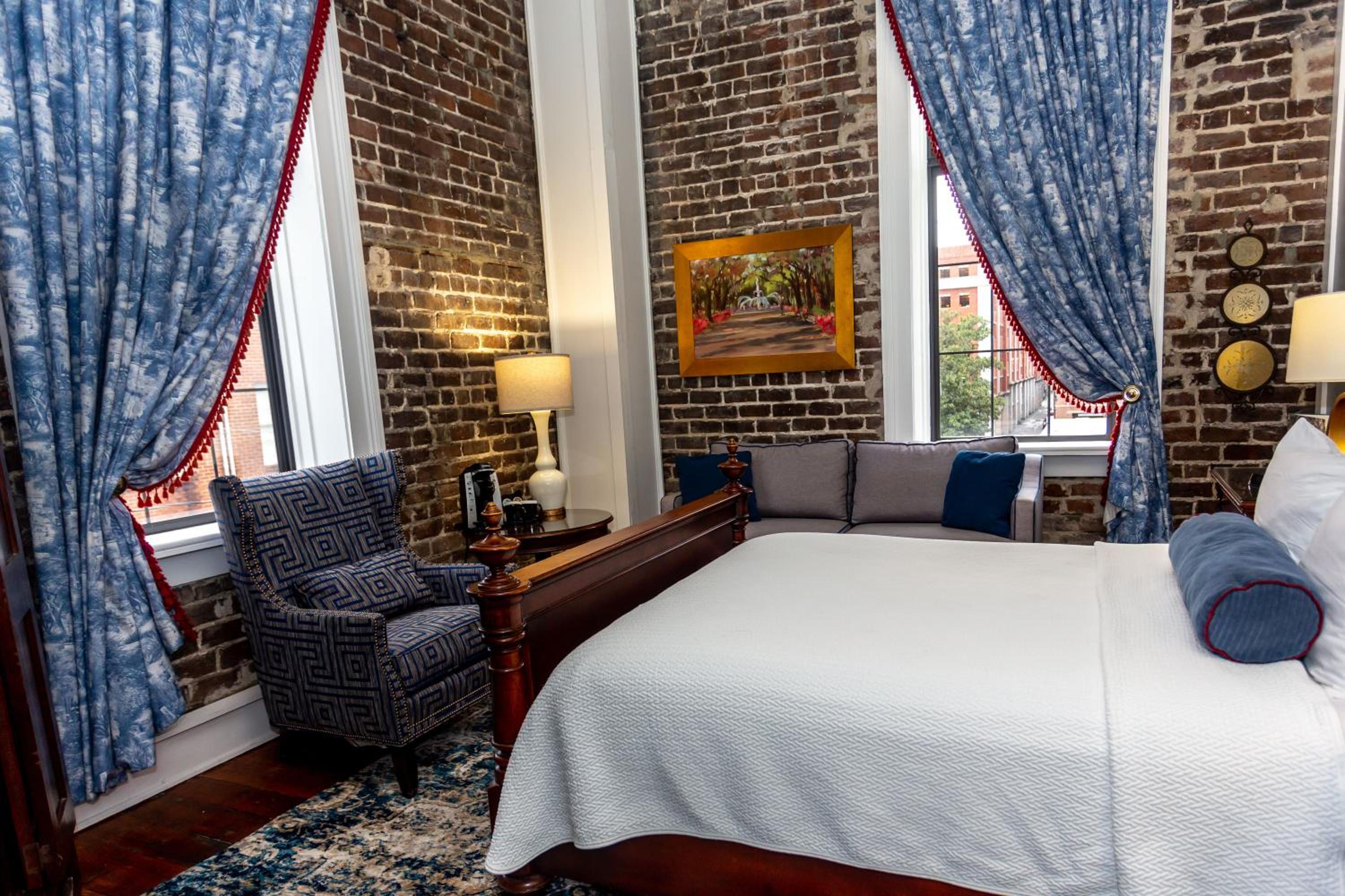 Standard Queen Room photo 3