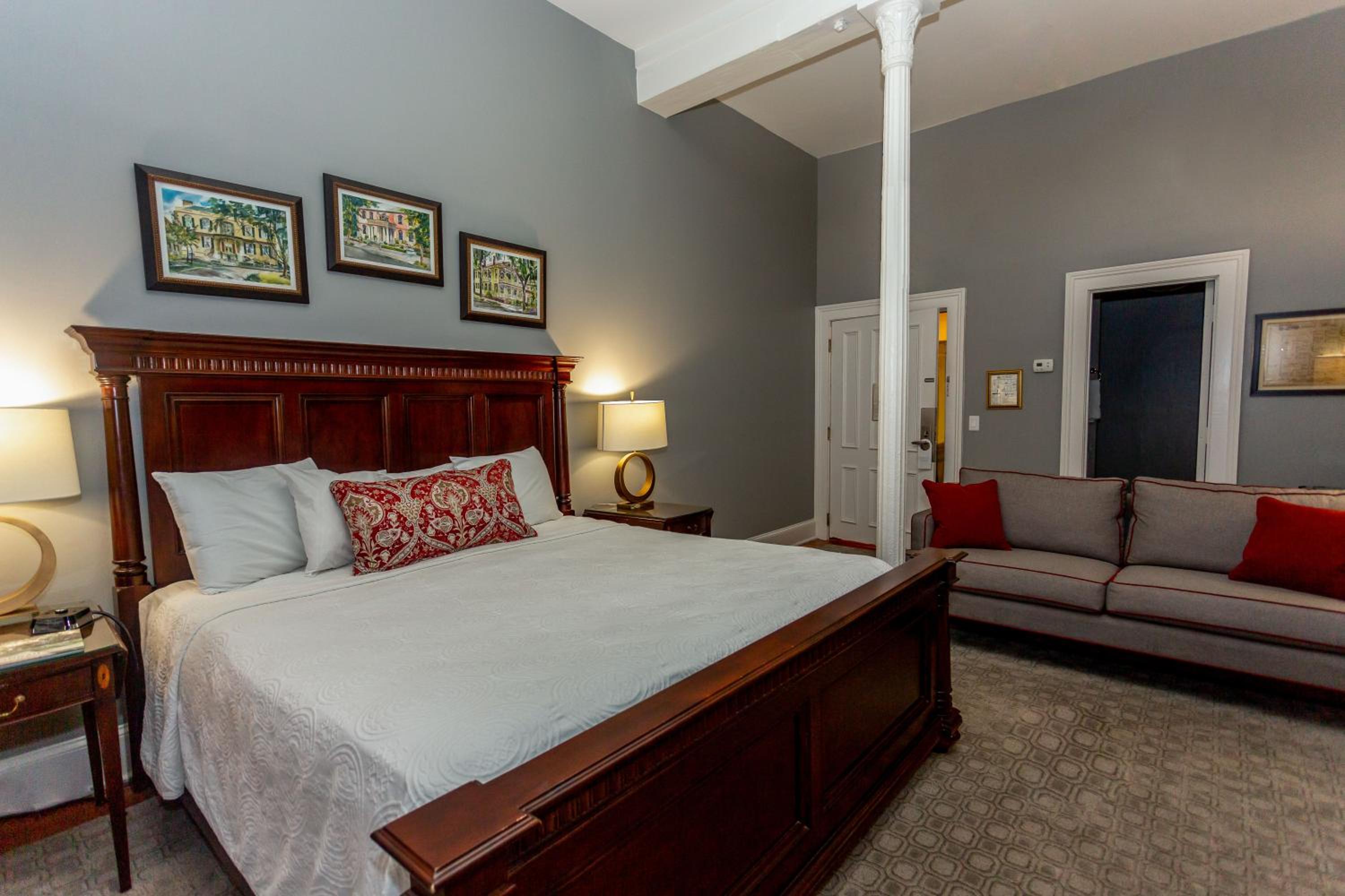 King Room - Disability Access photo 3