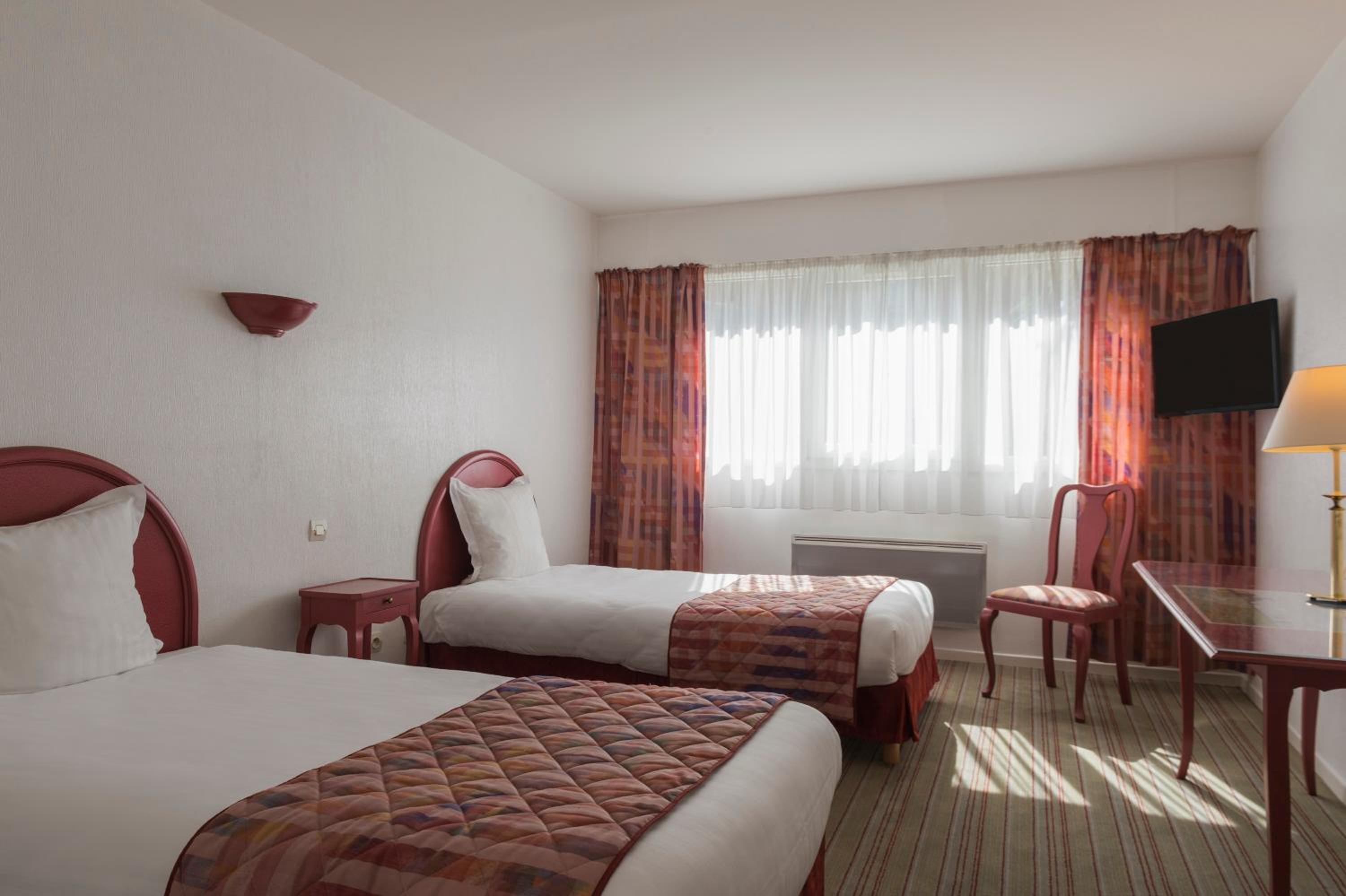 Superior Twin Room - Photo 3