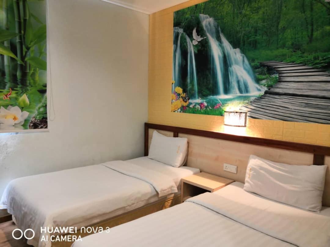 Standard Double or Twin Room - Photo 2
