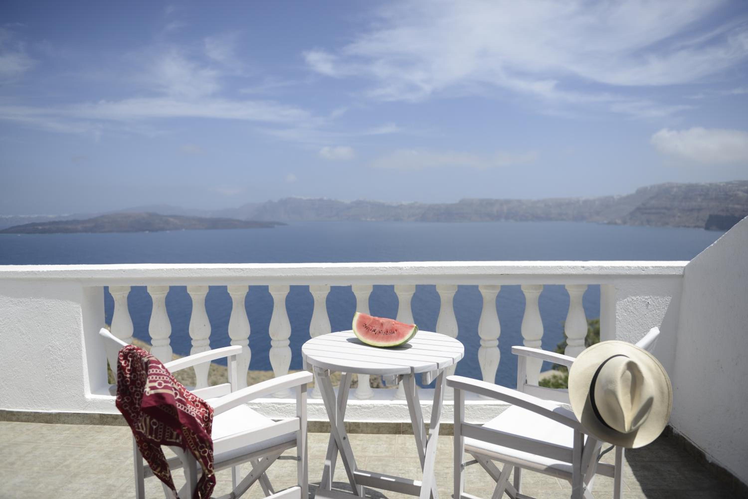 Junior Suite with Caldera View photo 3