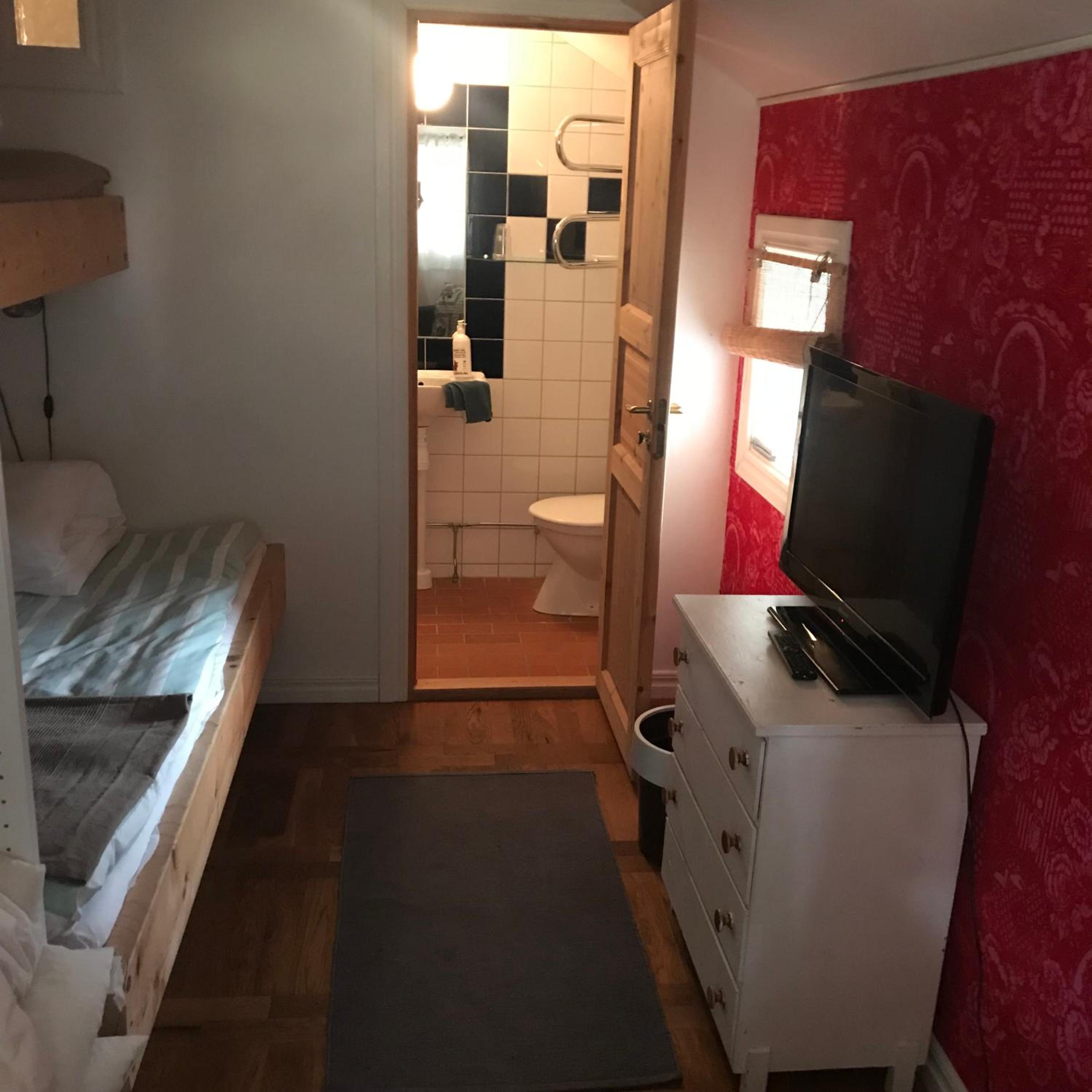 Budget Double Room photo 1