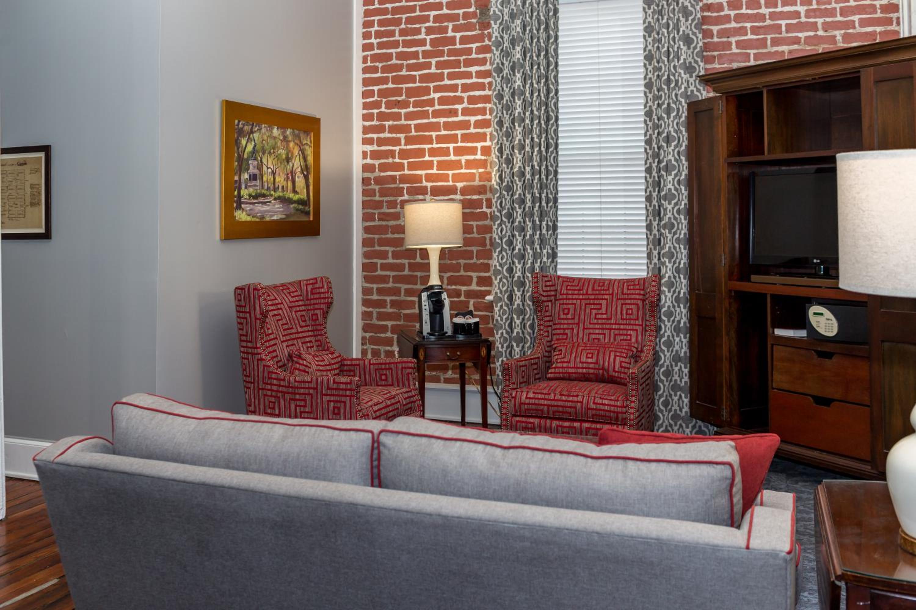 King Suite with Patio photo 2