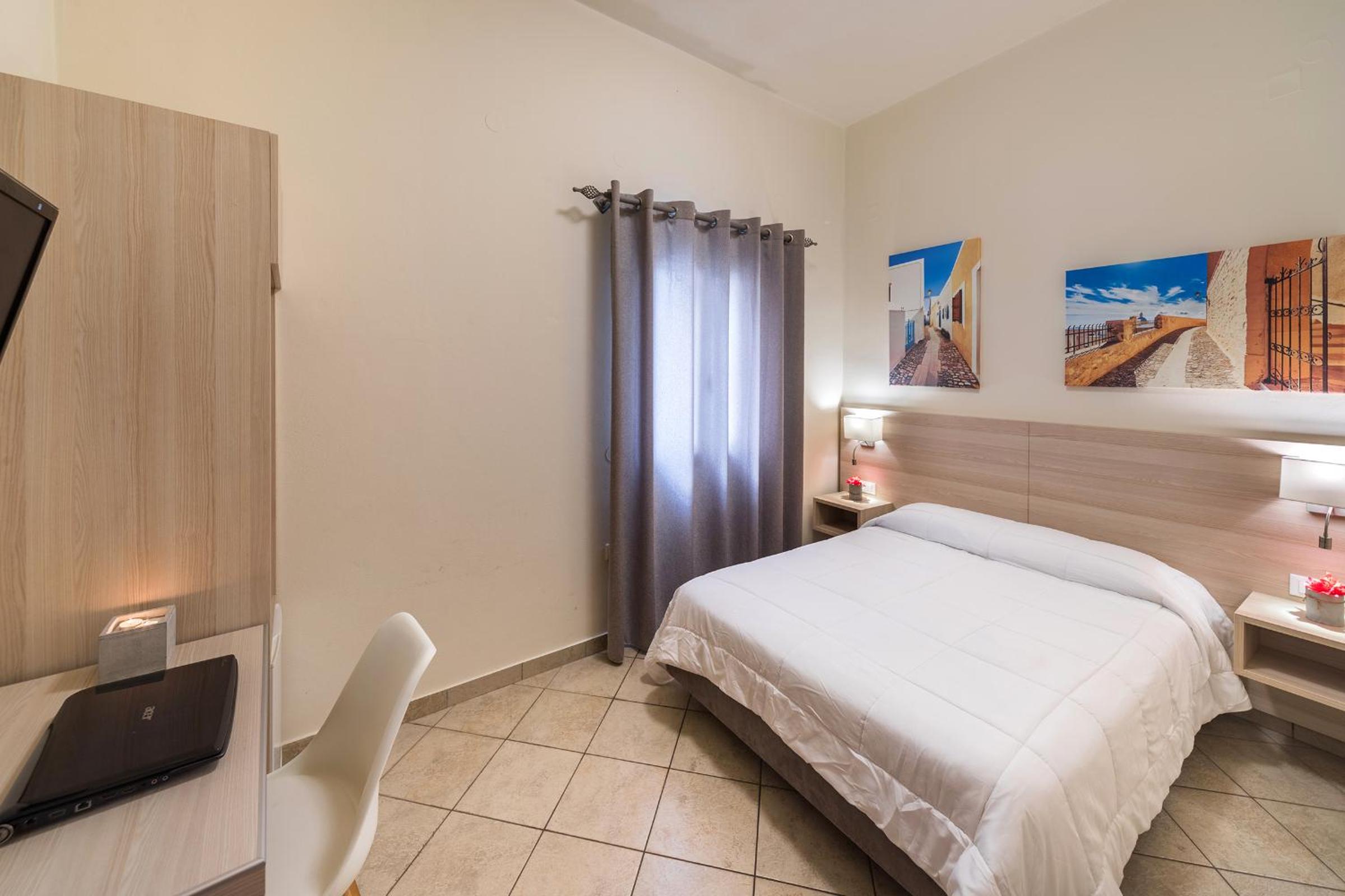 Single Room photo 2