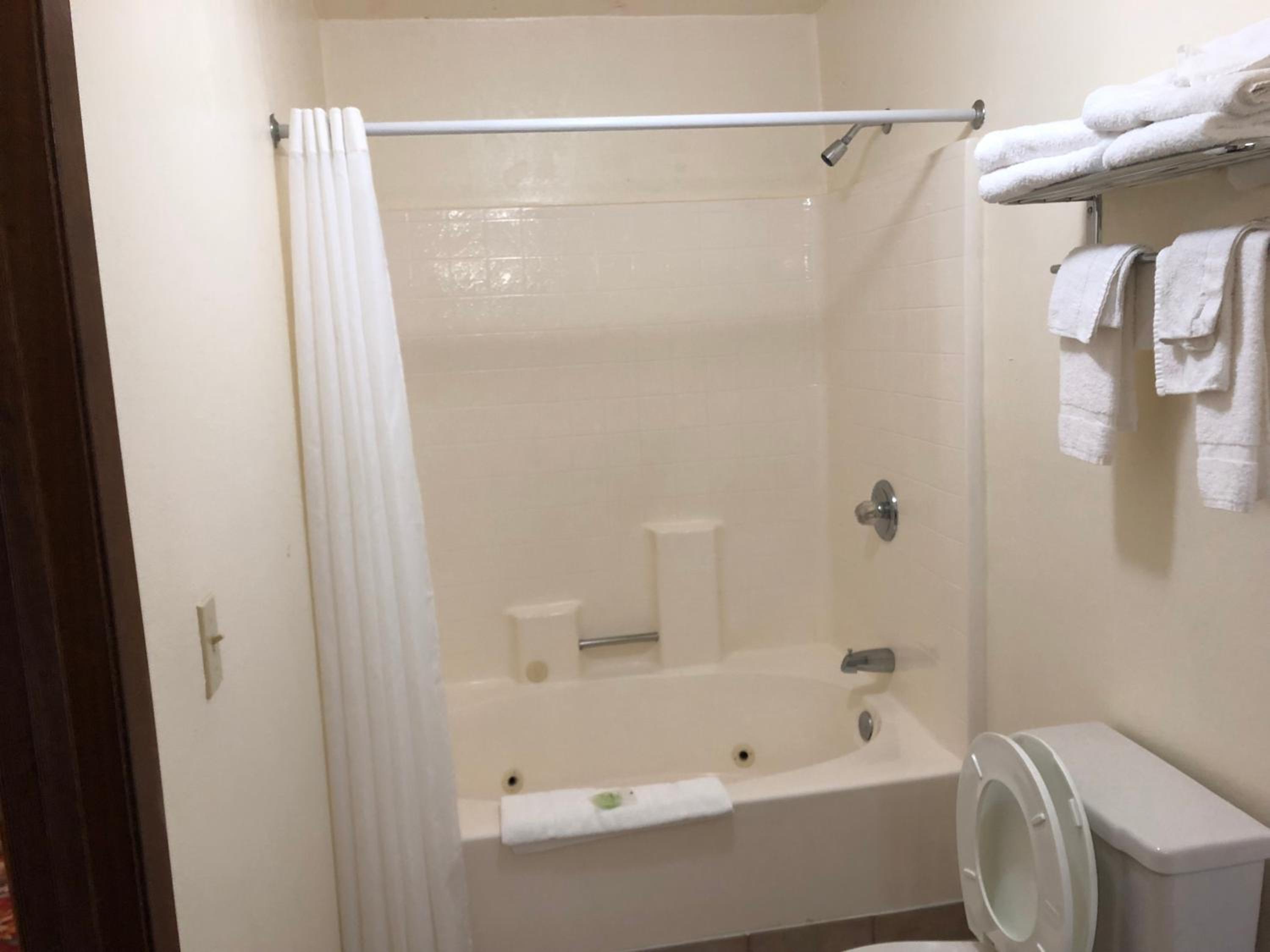 Double Room - Photo 2