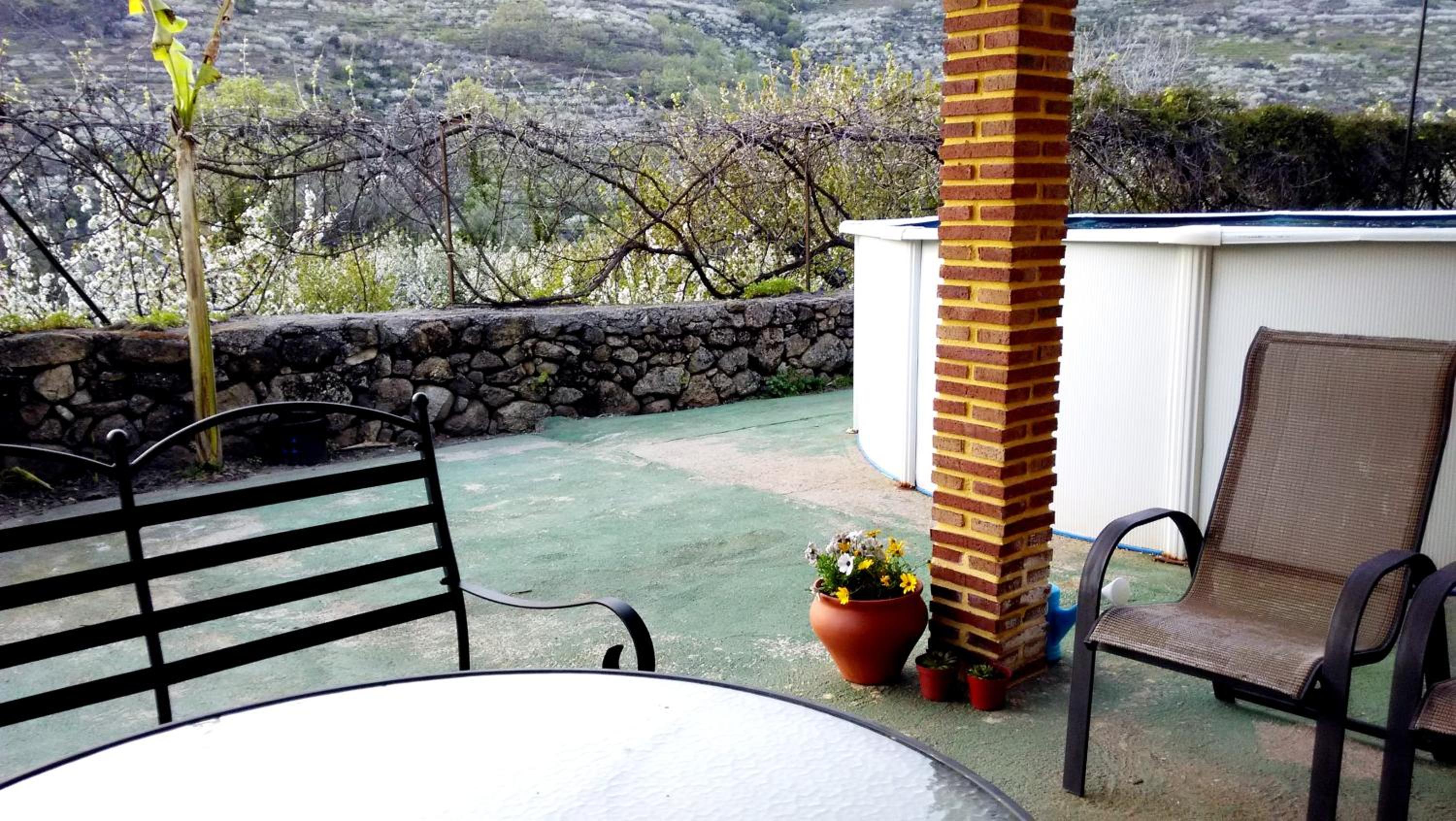 Apartment with Mountain View photo 3