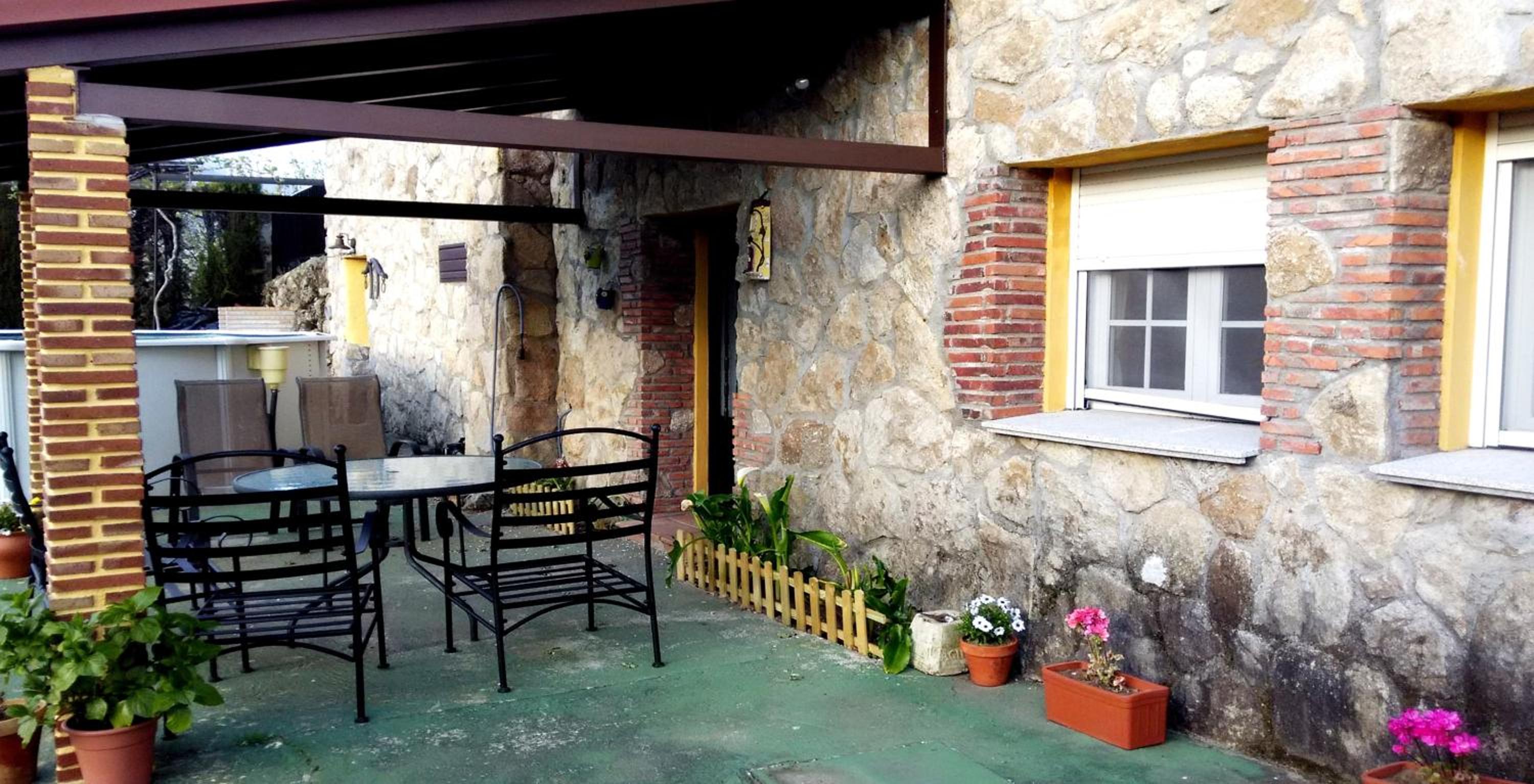 Apartment with Mountain View photo 2