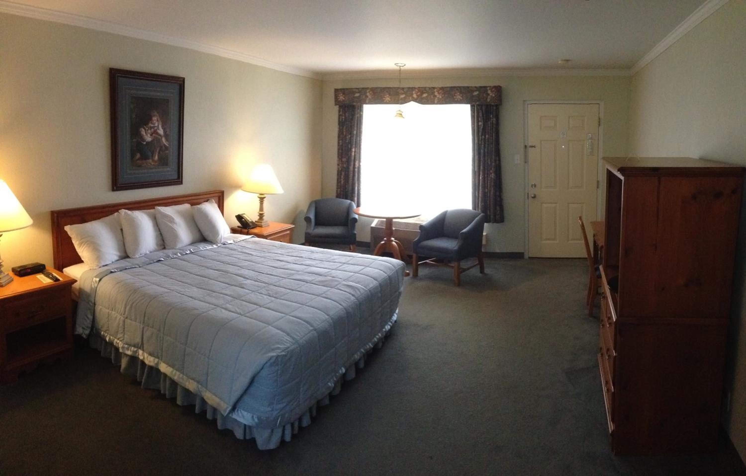 Luxury King Room photo 1