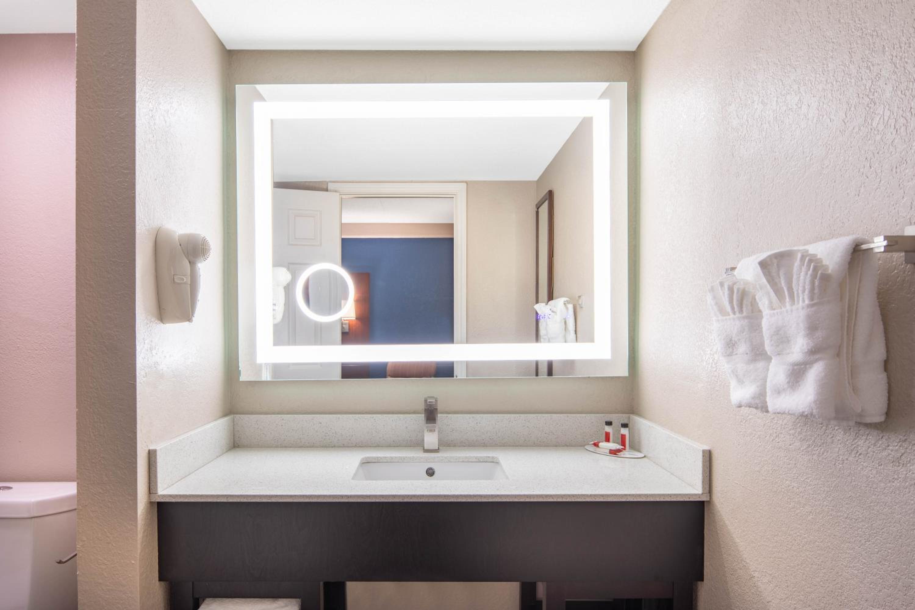Double Room - Disability Access - Photo 6