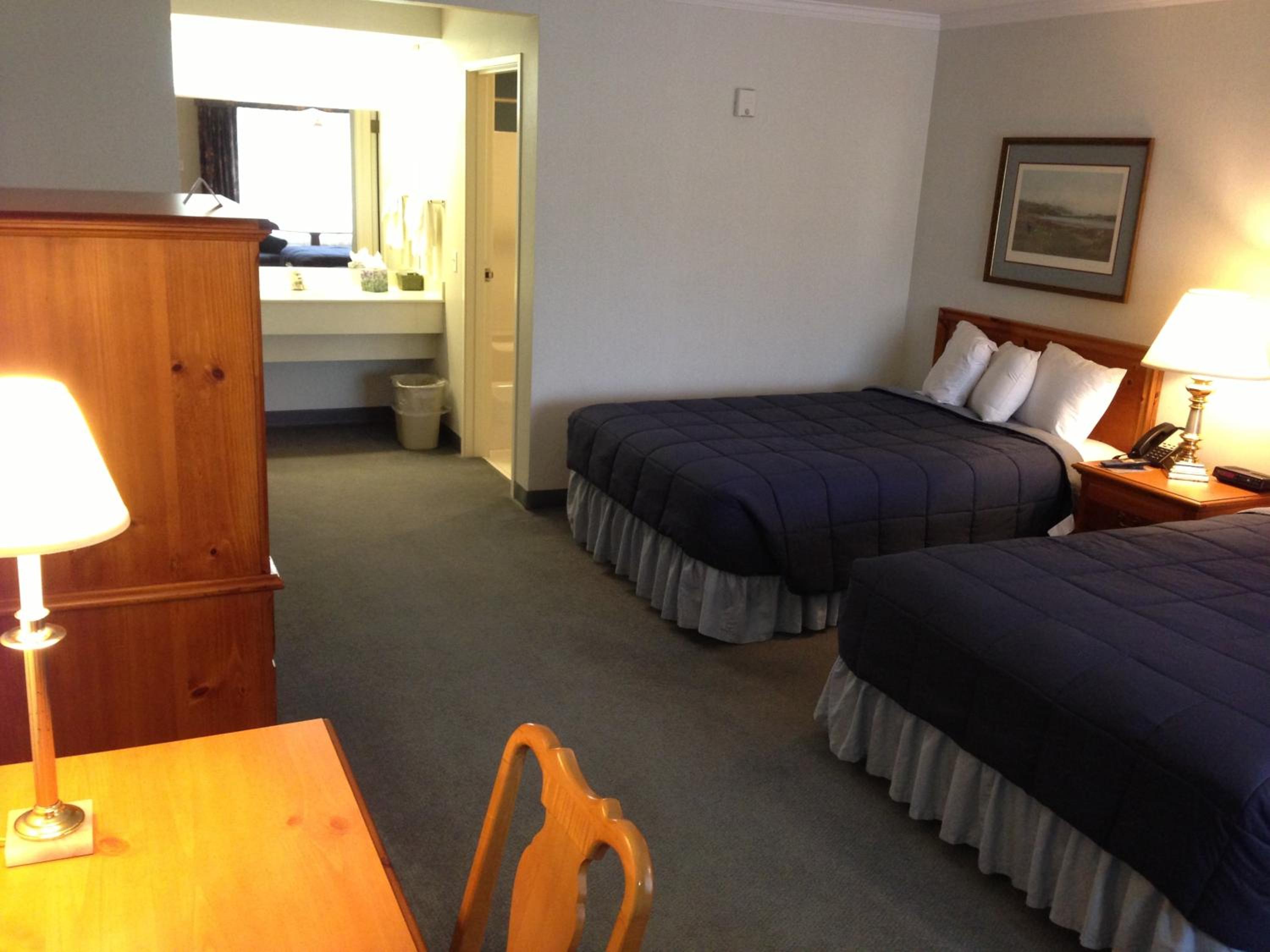 Premium Two Double Beds photo 3