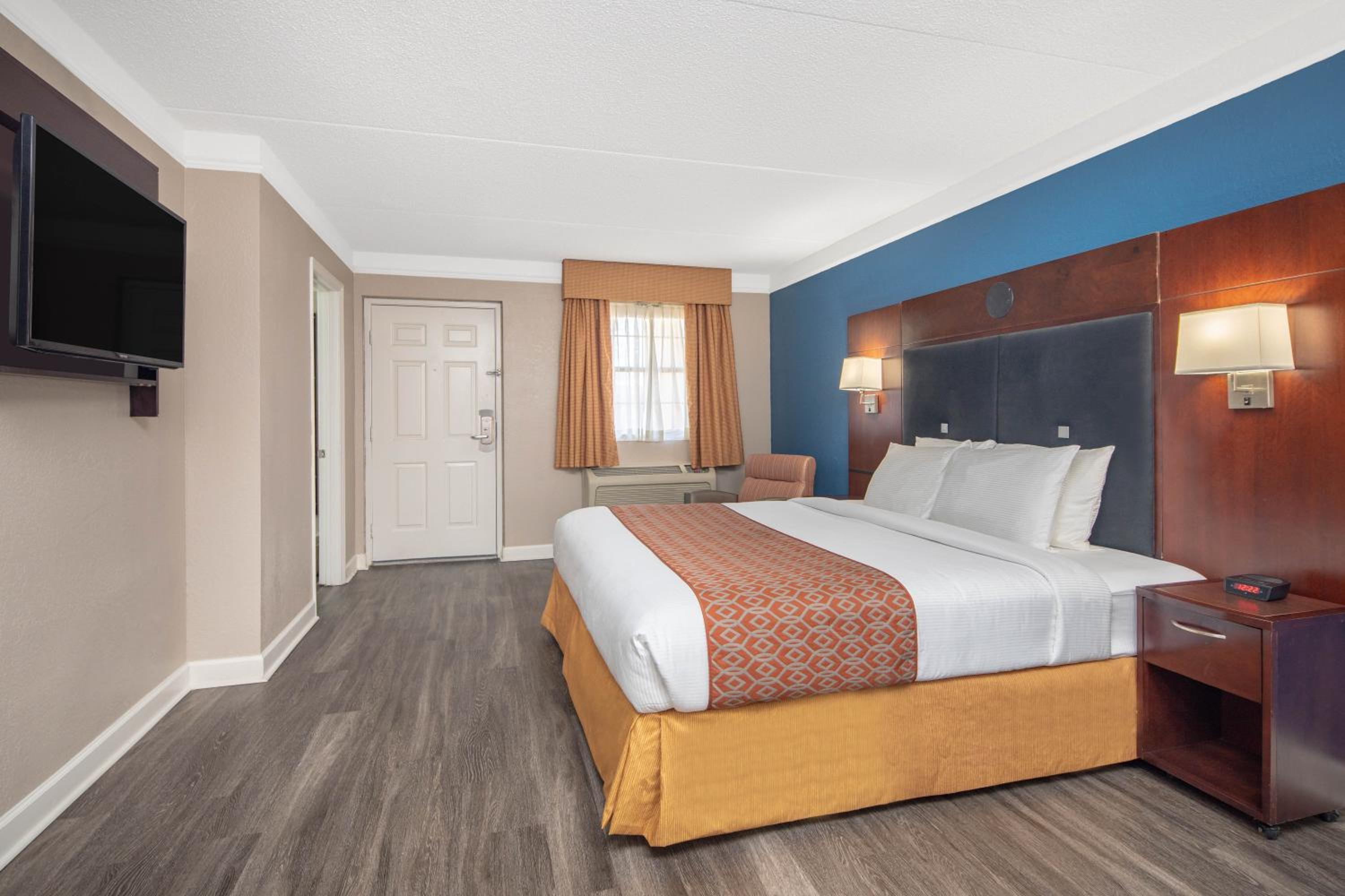 King Room - Disability Access/Non-Smoking - Photo 2