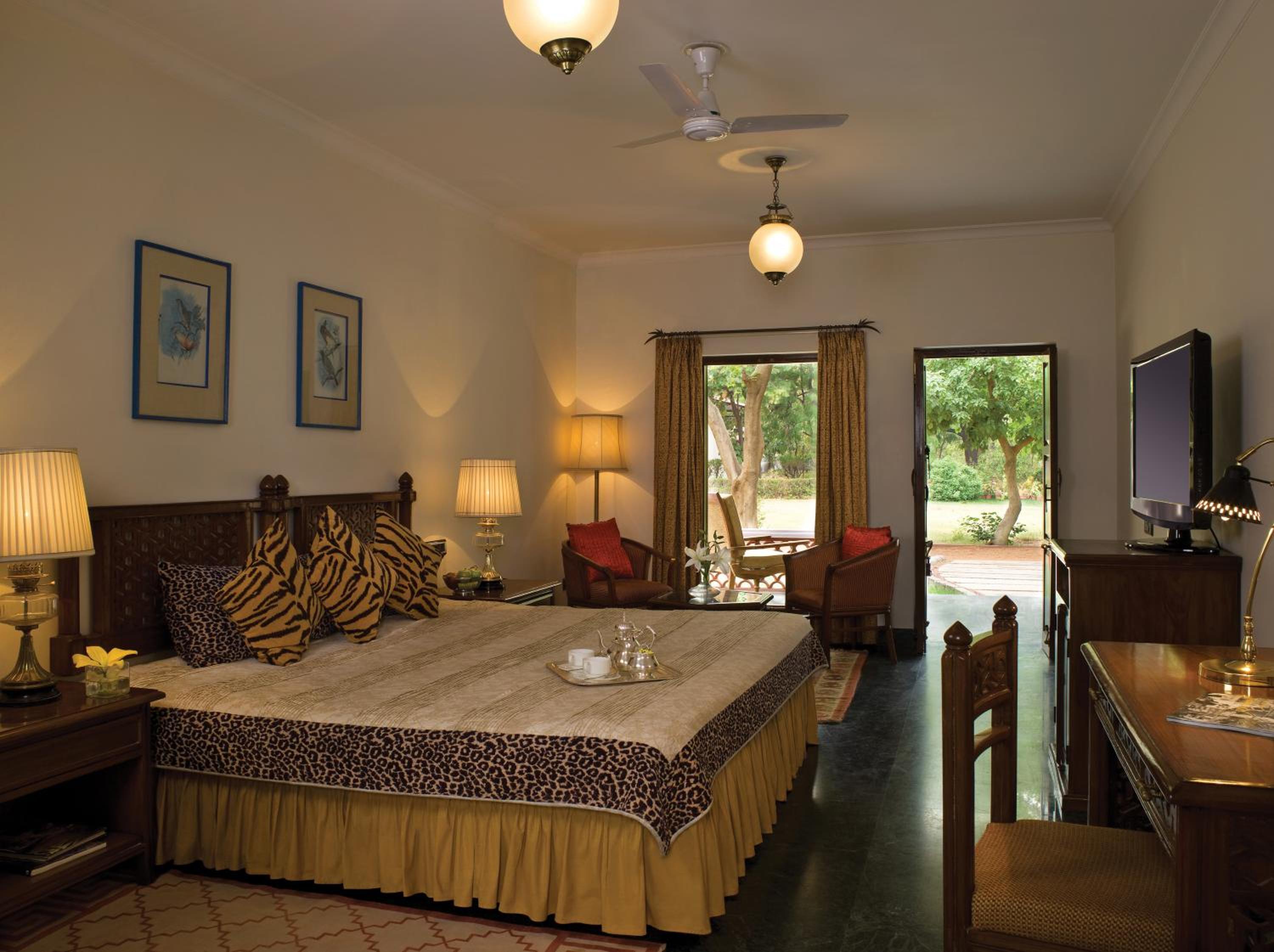 Luxury Room with Sitout - Photo 4