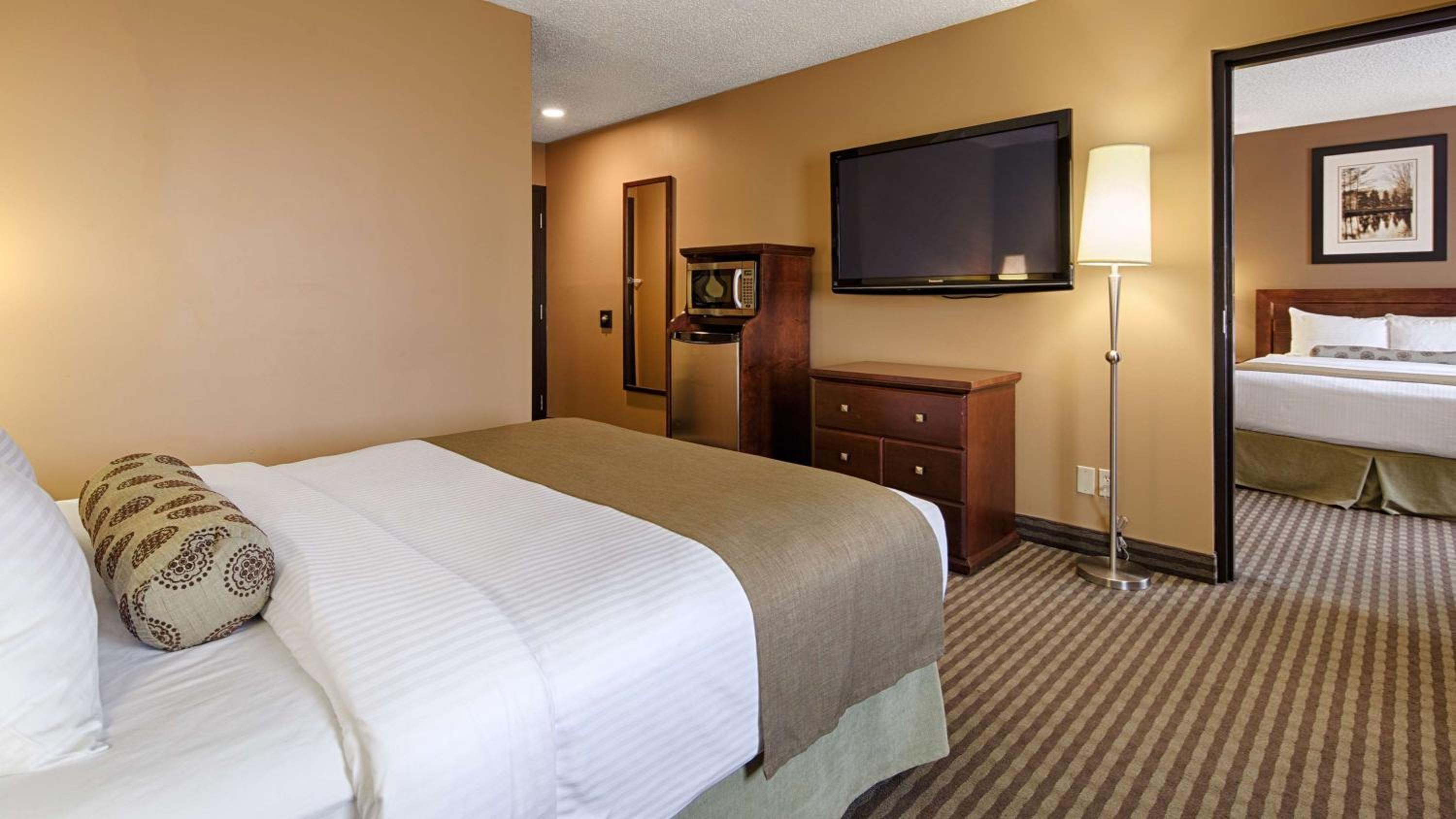 Two-Bedroom King Suite