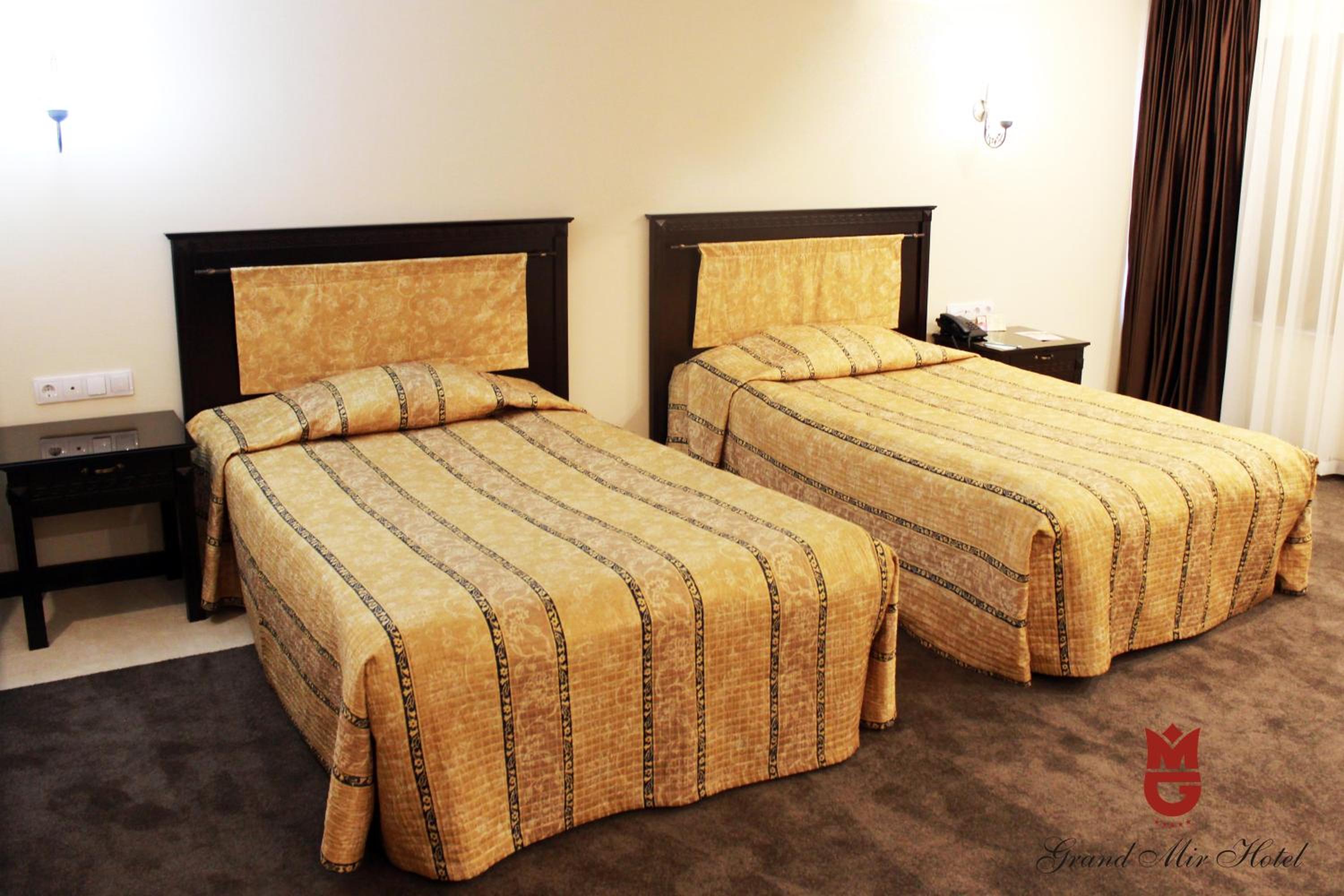 Standard Twin Room - Photo 1