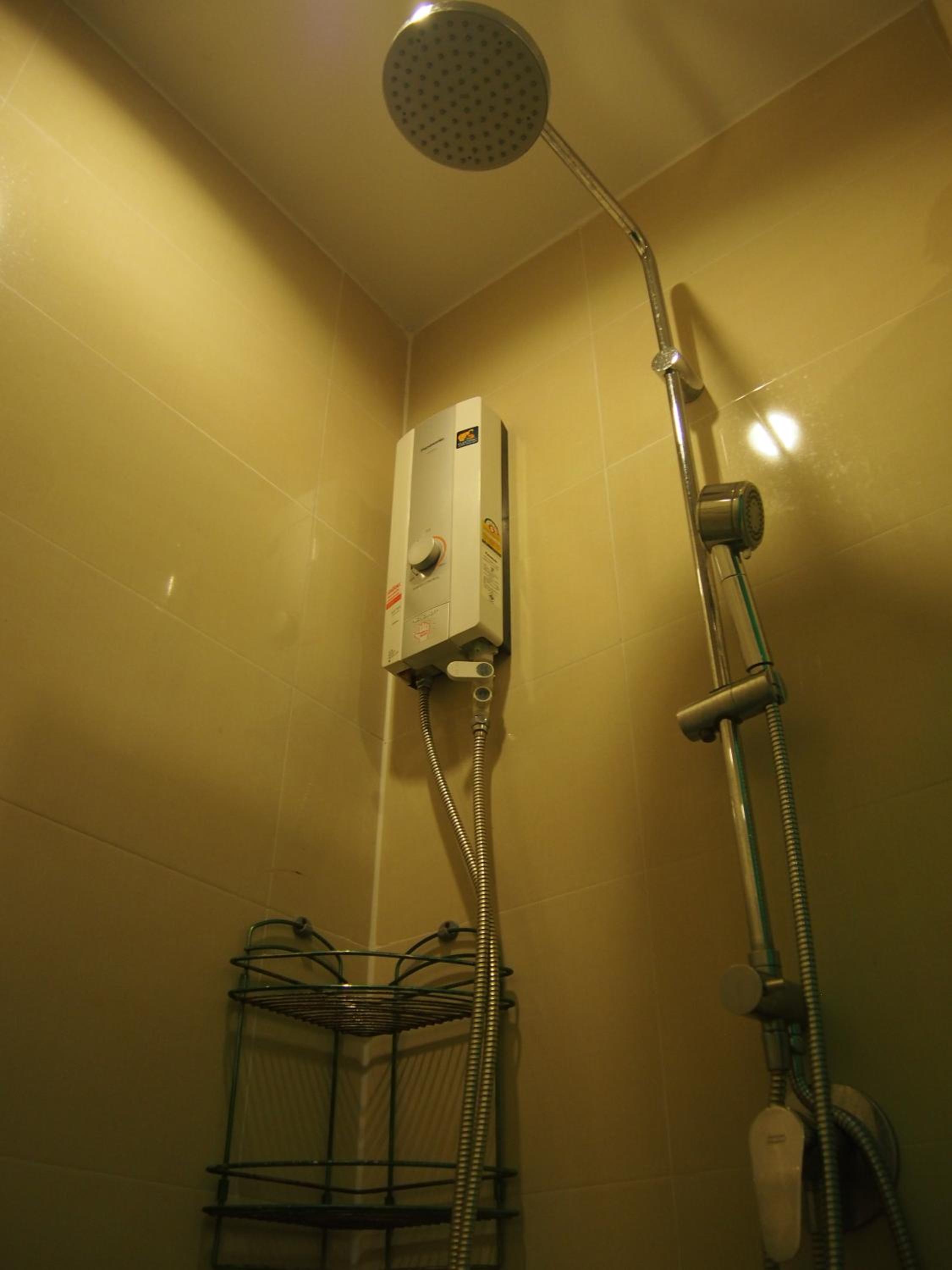 Double Room - Photo 7