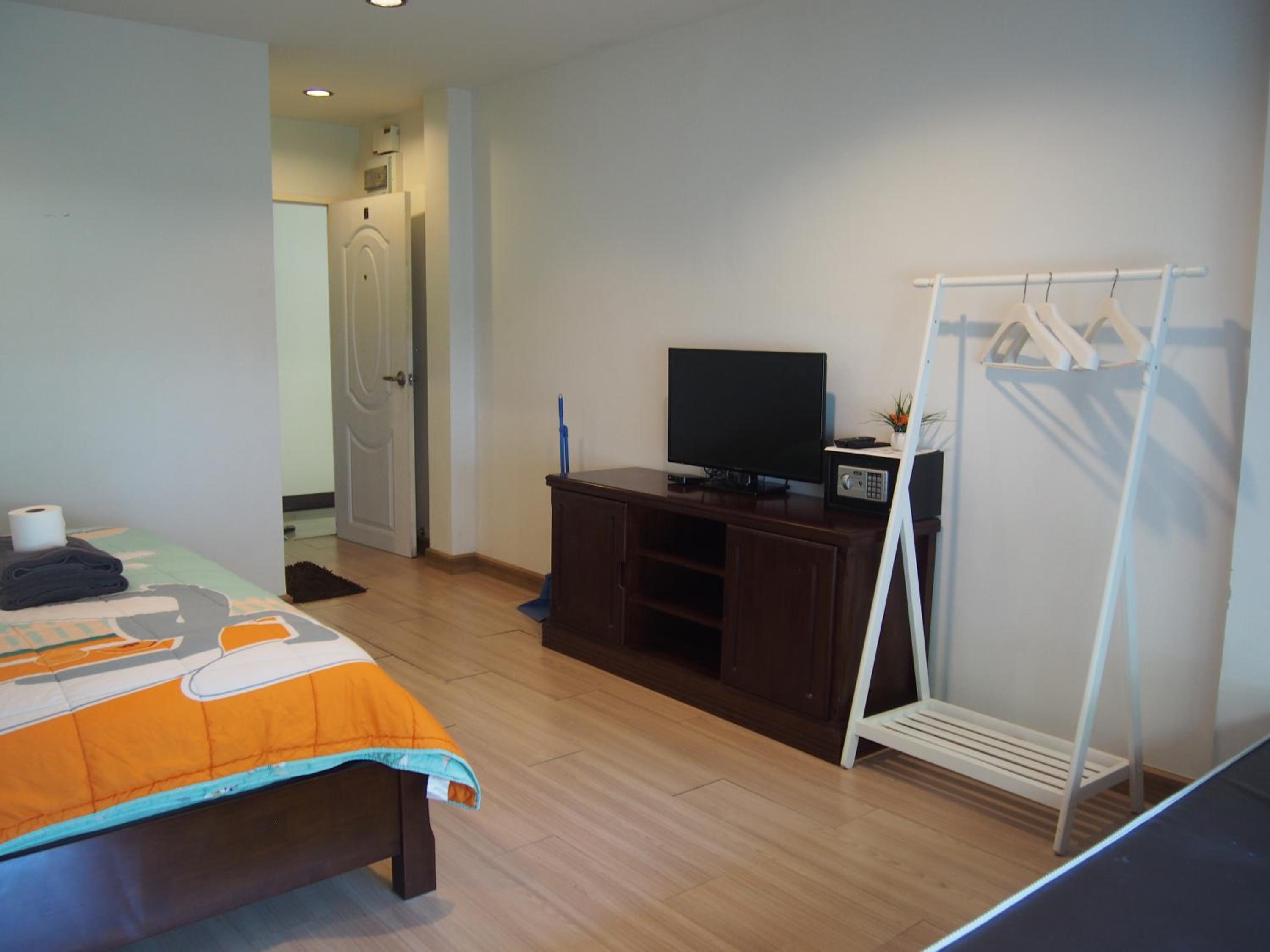 Double Room - Photo 5