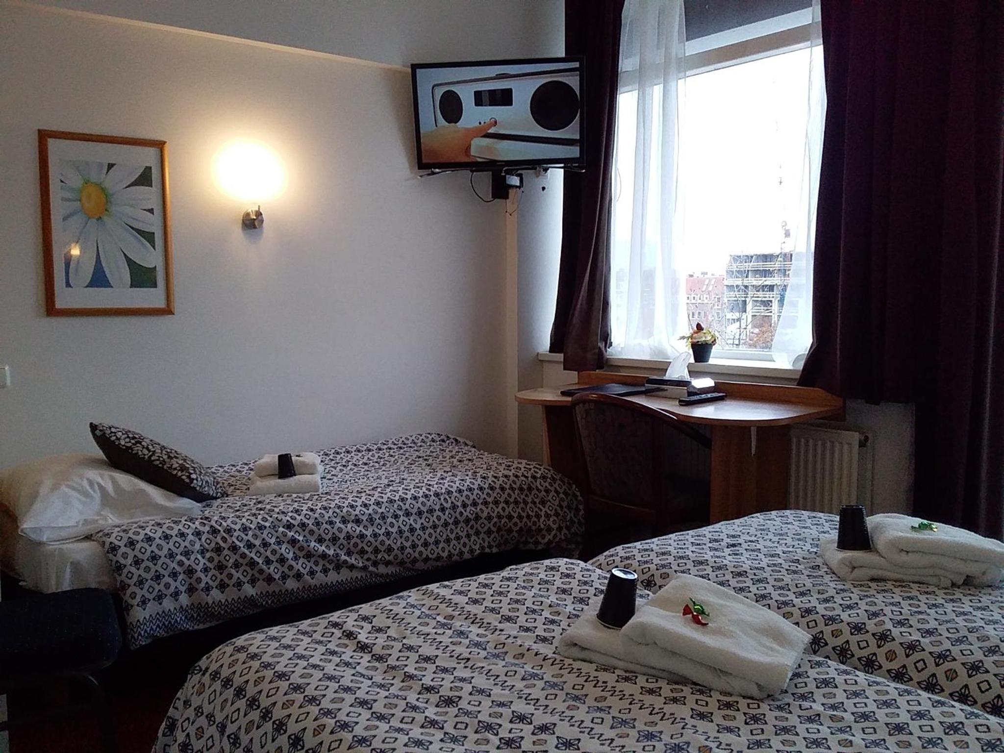 Standard Triple Room - Photo 10