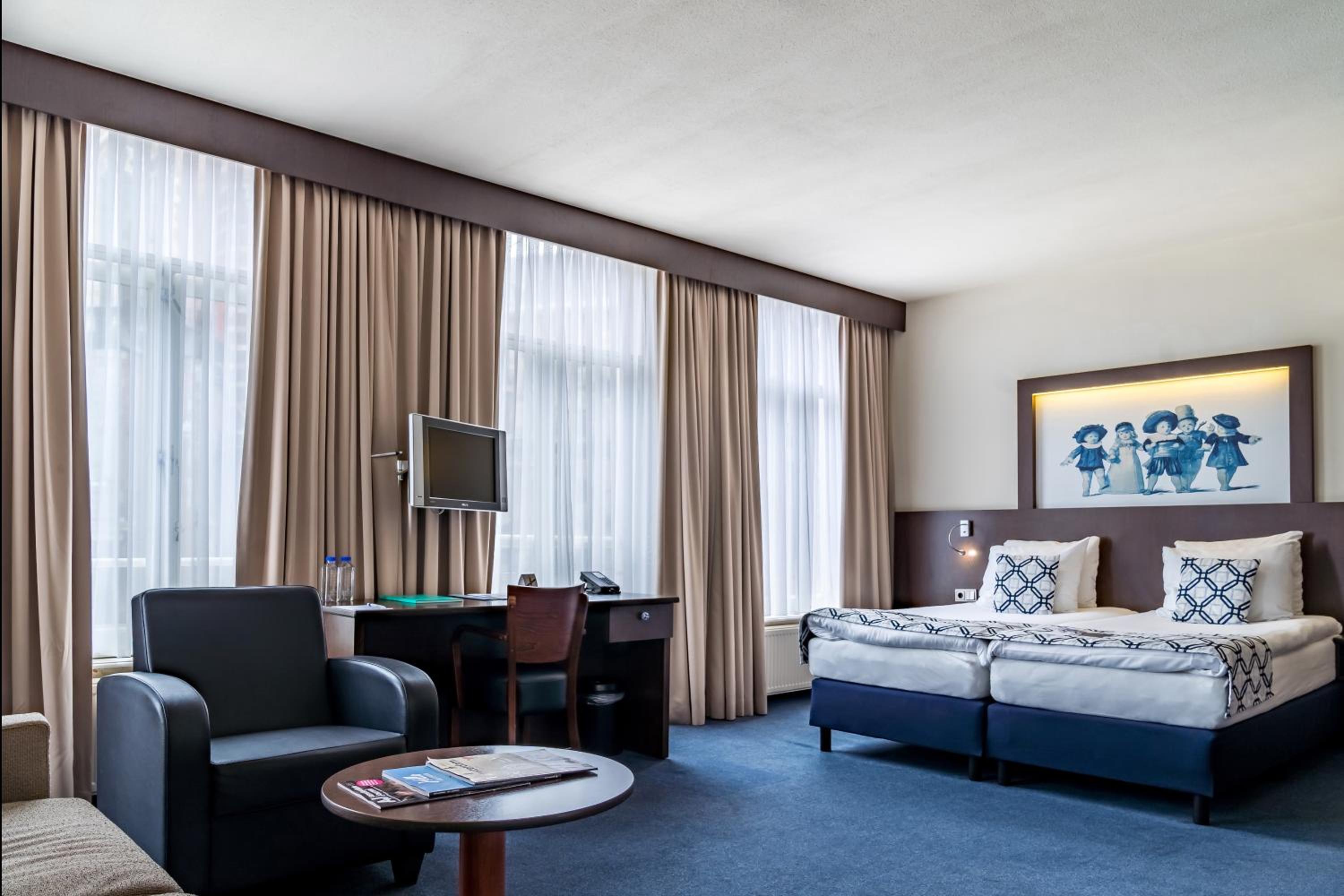 Junior Suite Twin photo 2