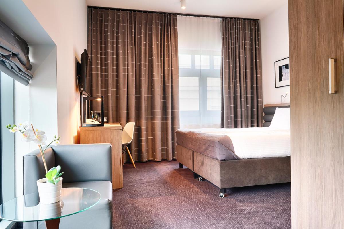 Single Room photo 2