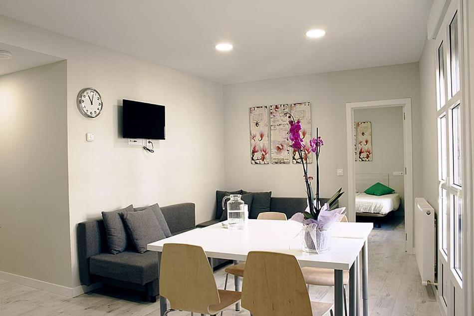 Two-Bedroom Apartment - Photo 1
