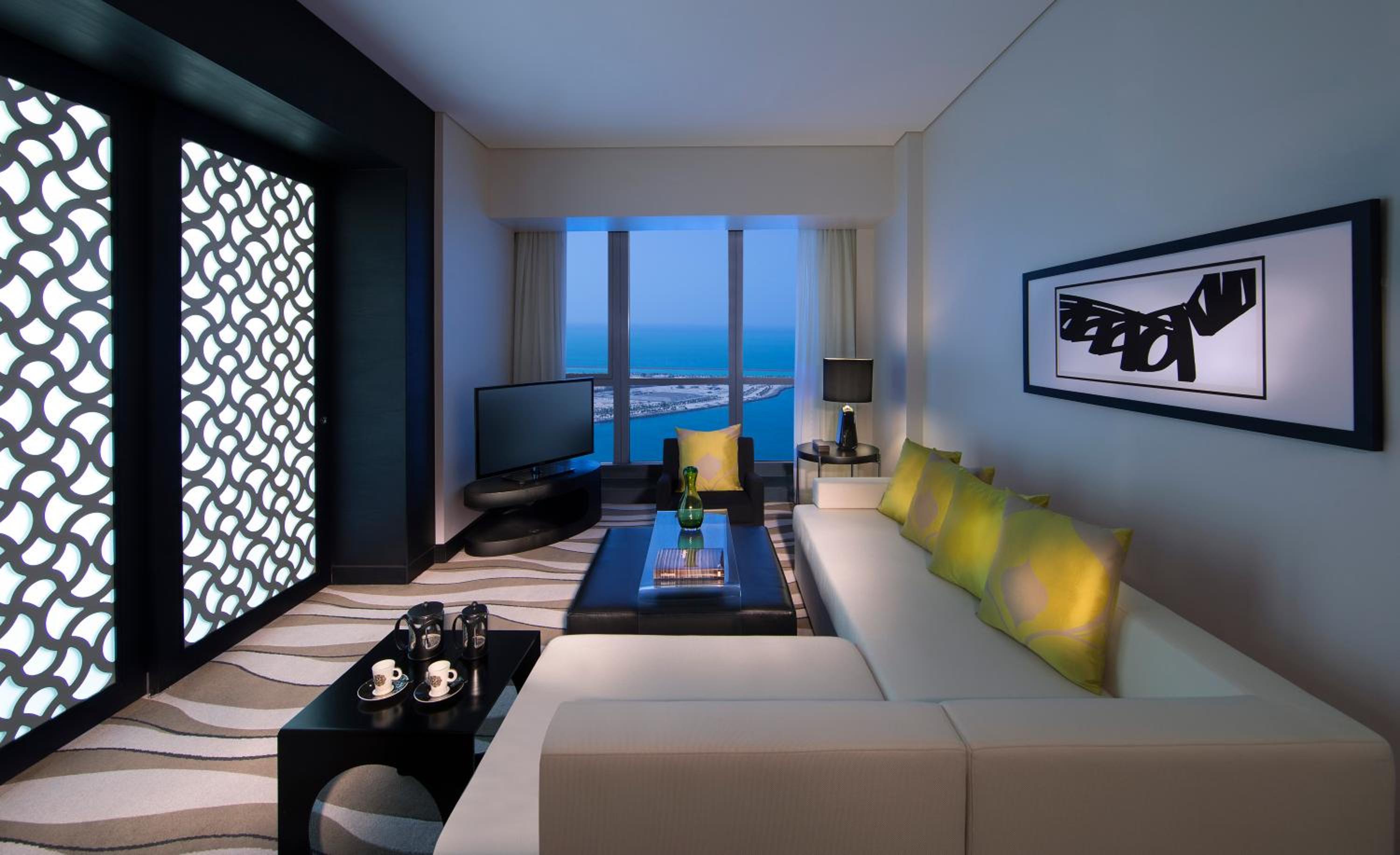 Prestige Suite with Club Access and Sea or City View photo 2