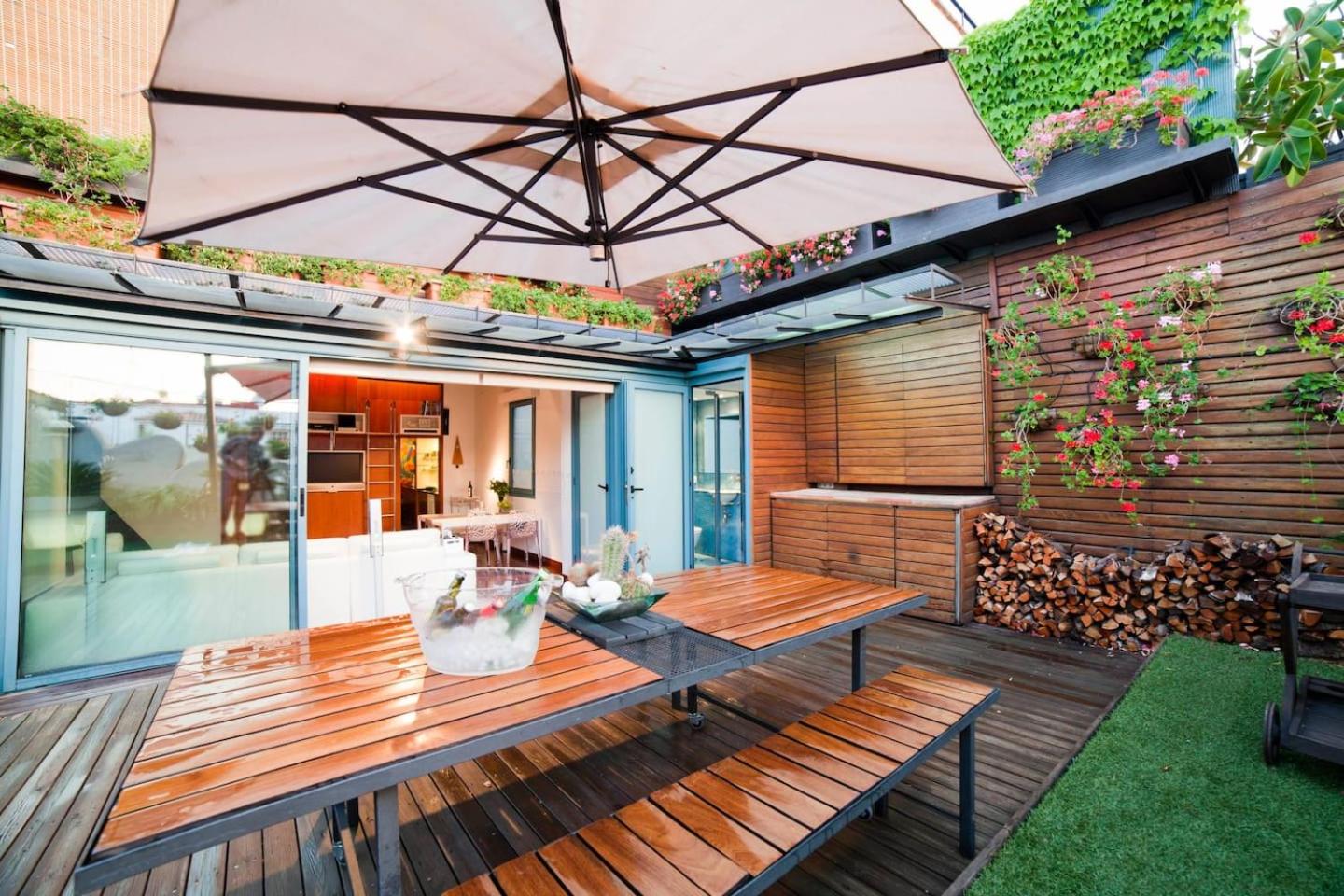 Apartment with Terrace photo 3