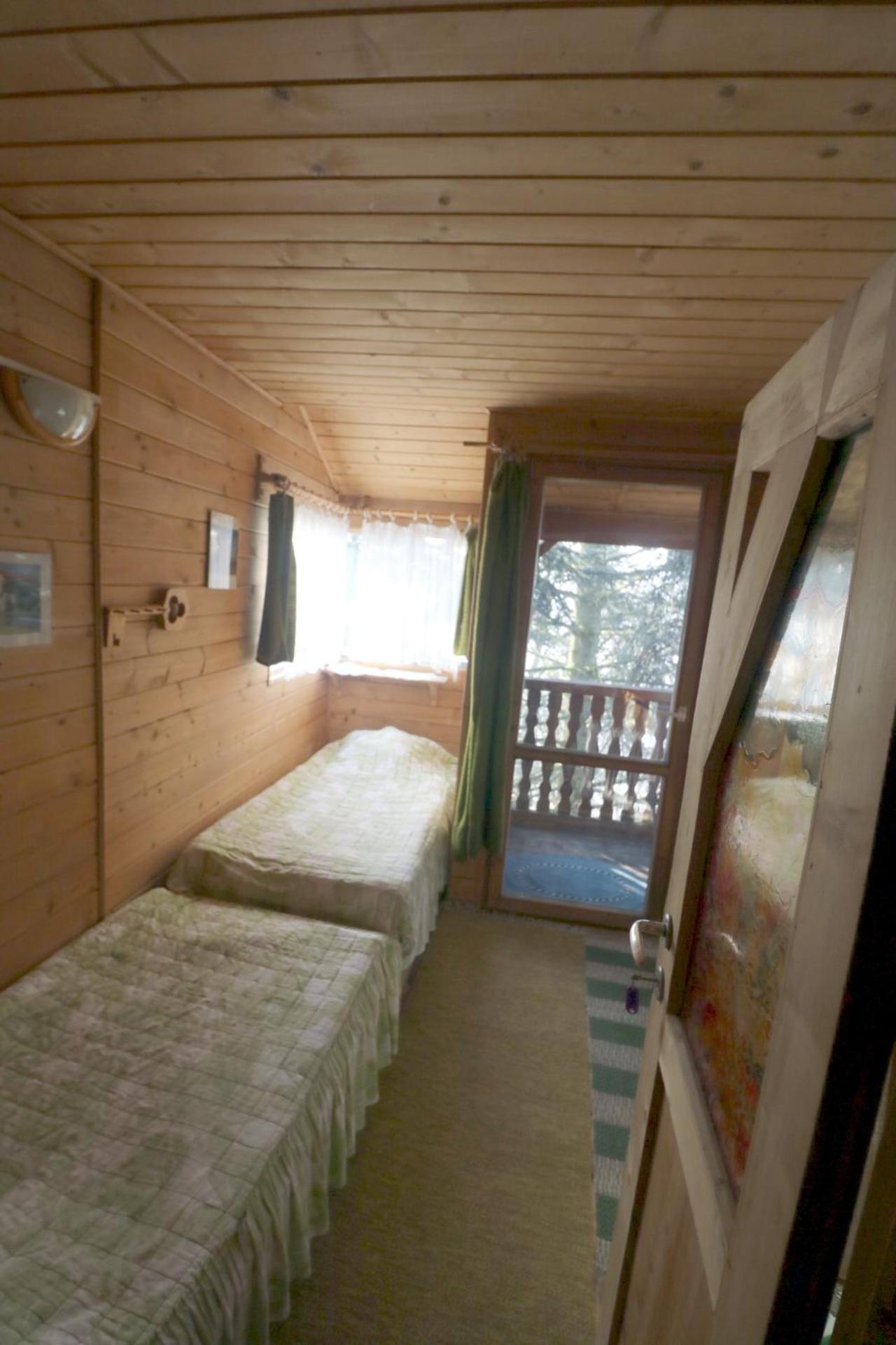 Double Room with Shared Bathroom photo 3