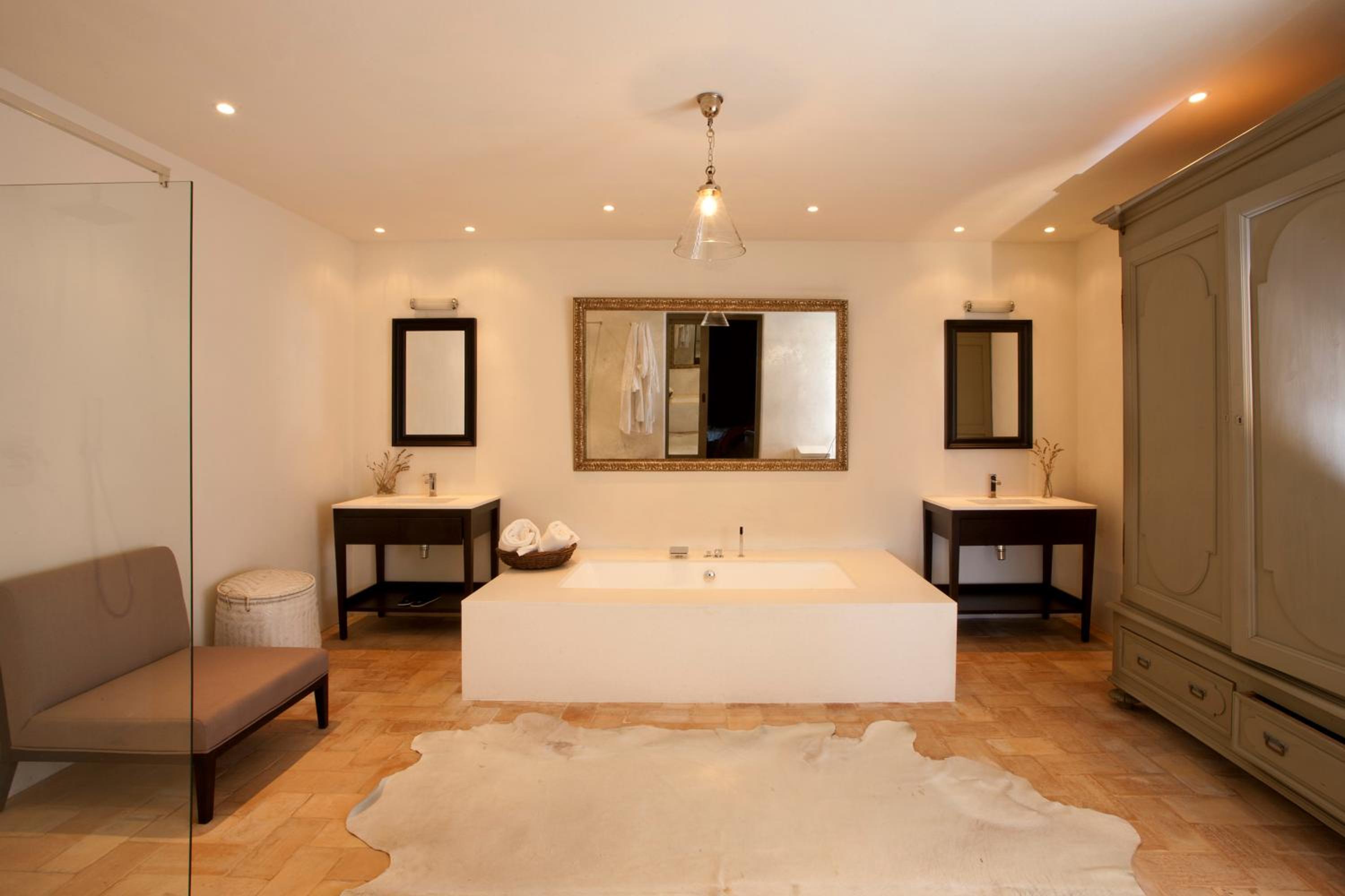 Executive Suite photo 3