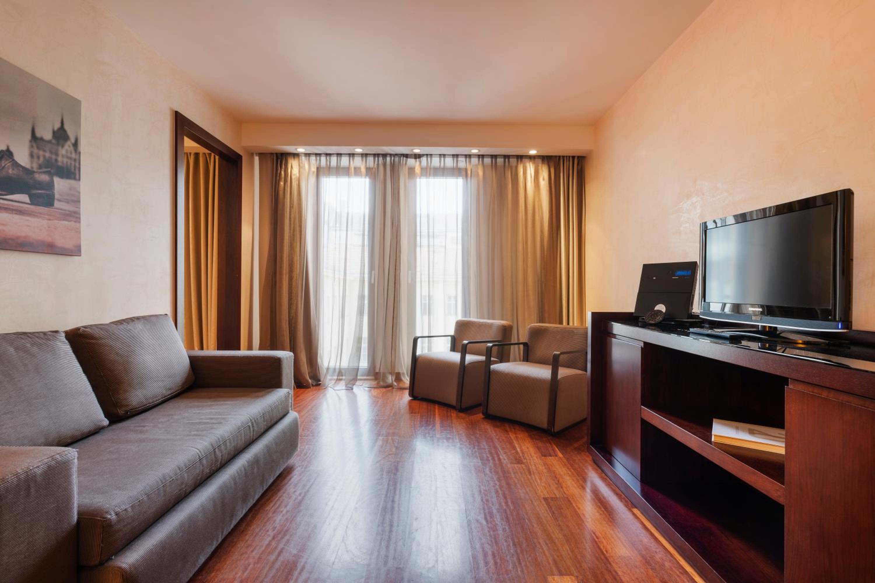 Junior Suite - Photo 5