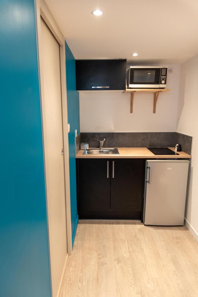 Studio Apartment - Photo 2