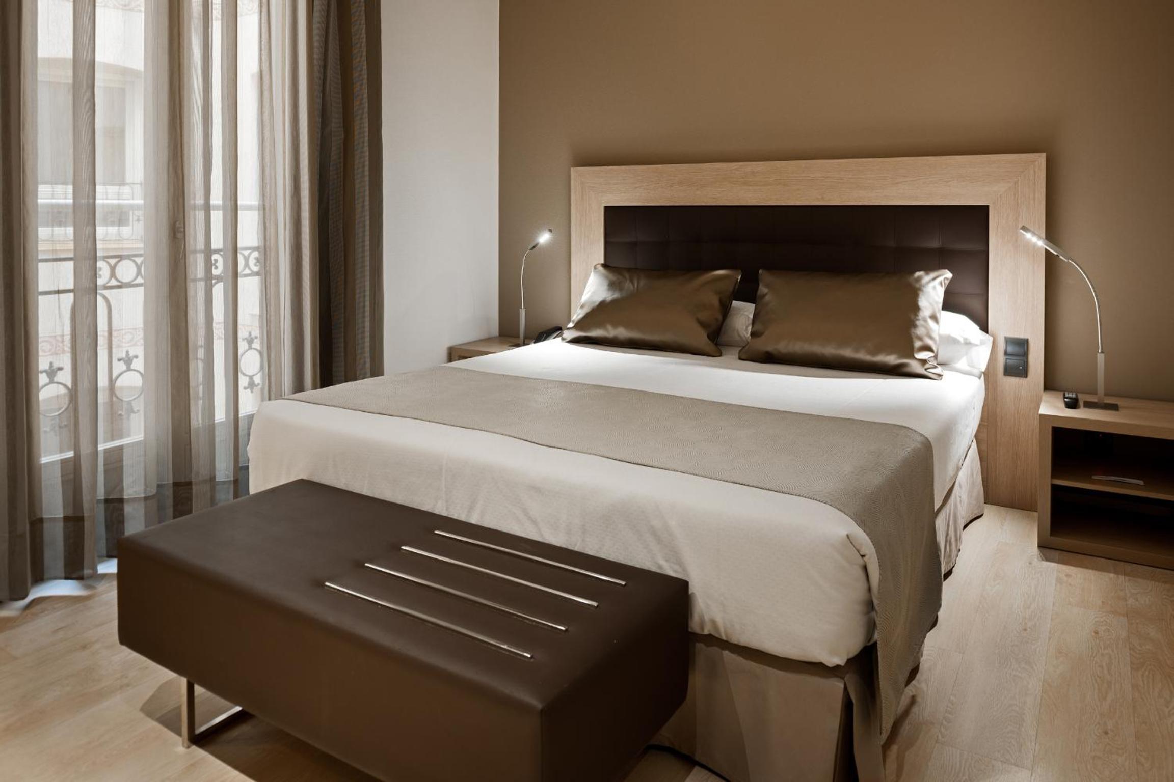 Double or Twin Room - Photo 1