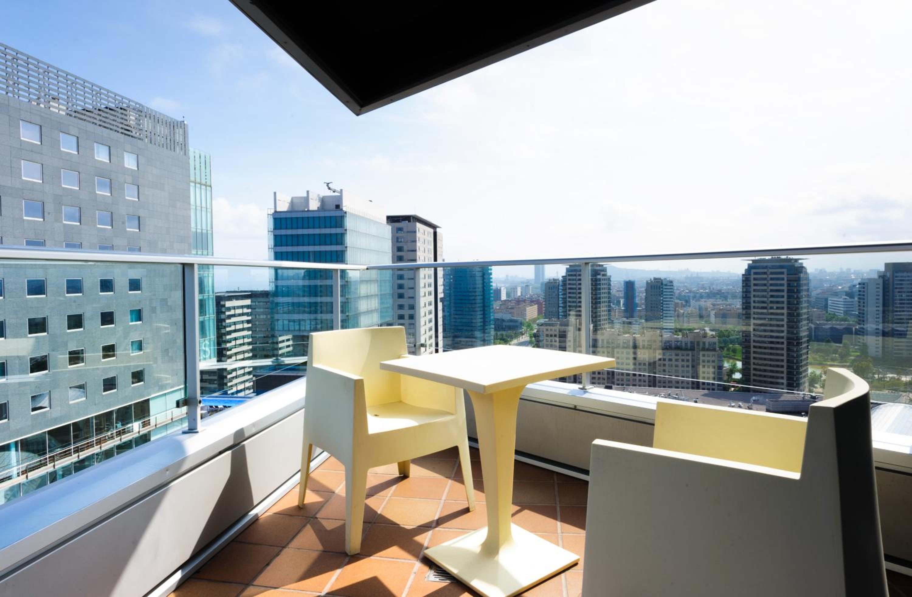 Superior Double Room with Terrace thumbnail 6