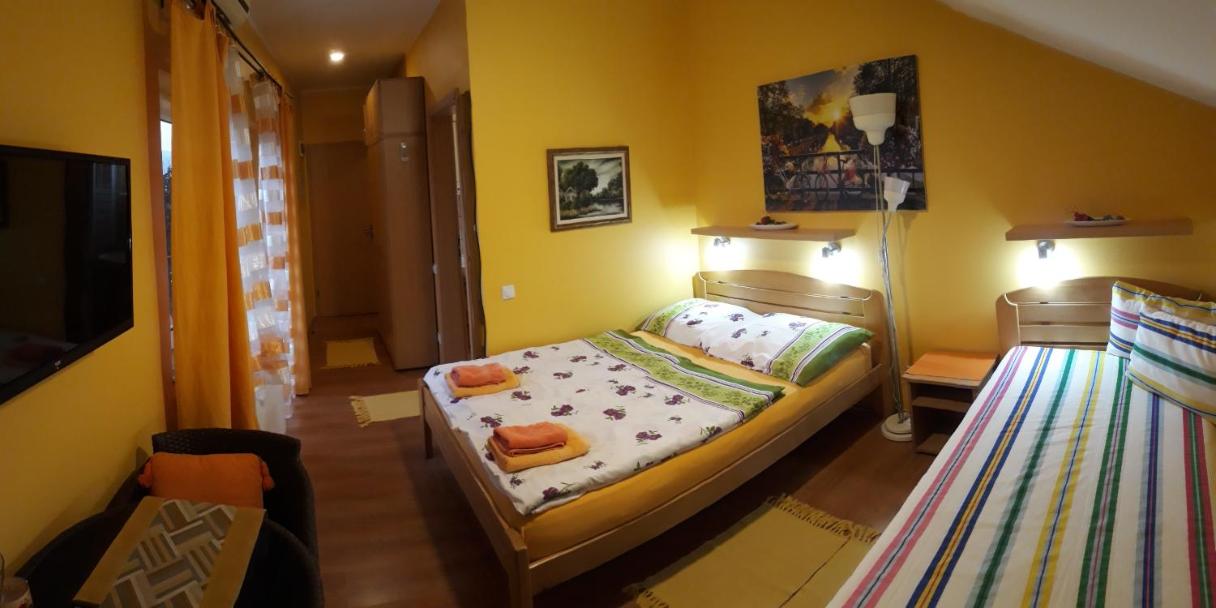 Triple Room with Terrace