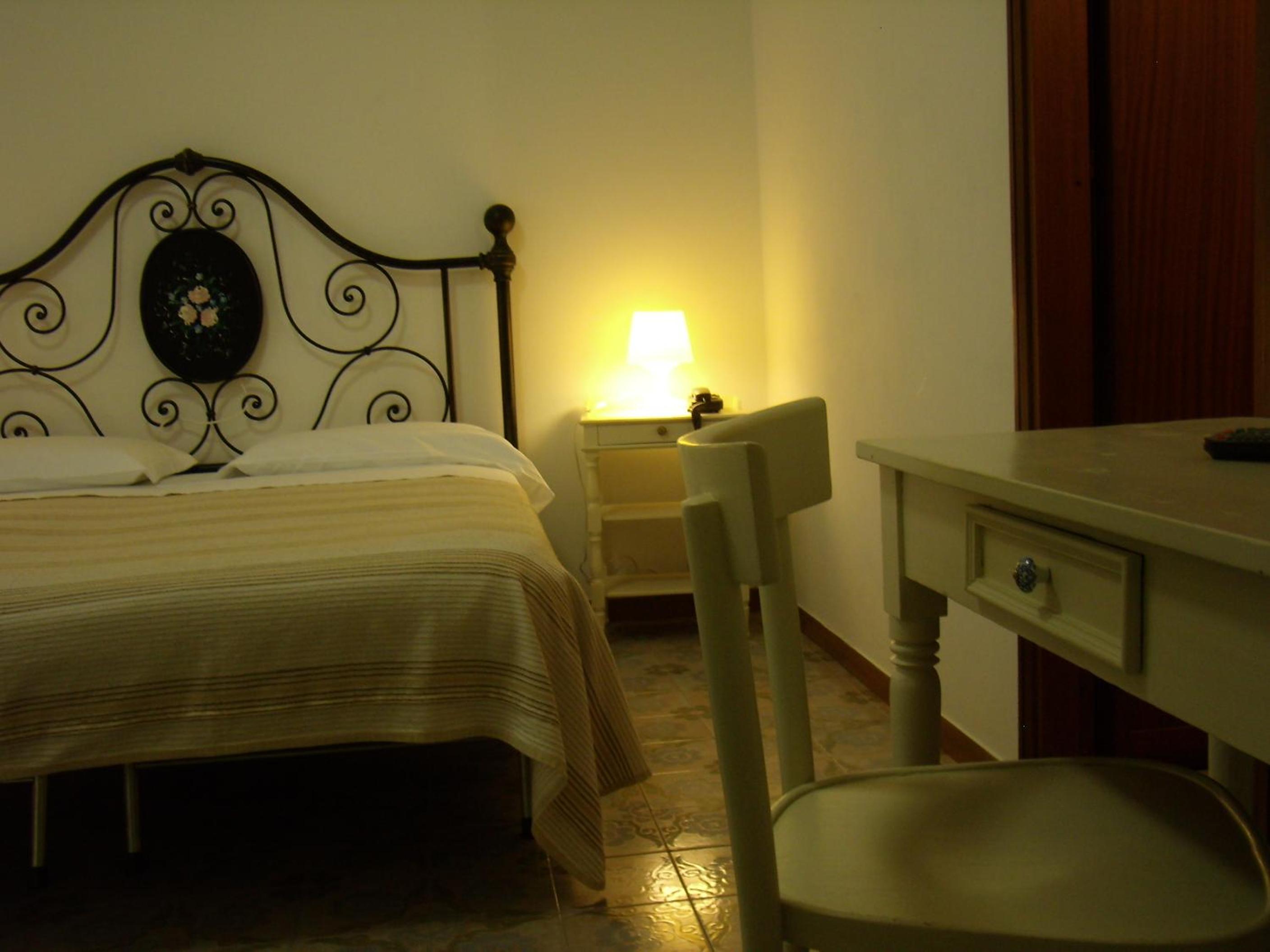 Double Room - Photo 32